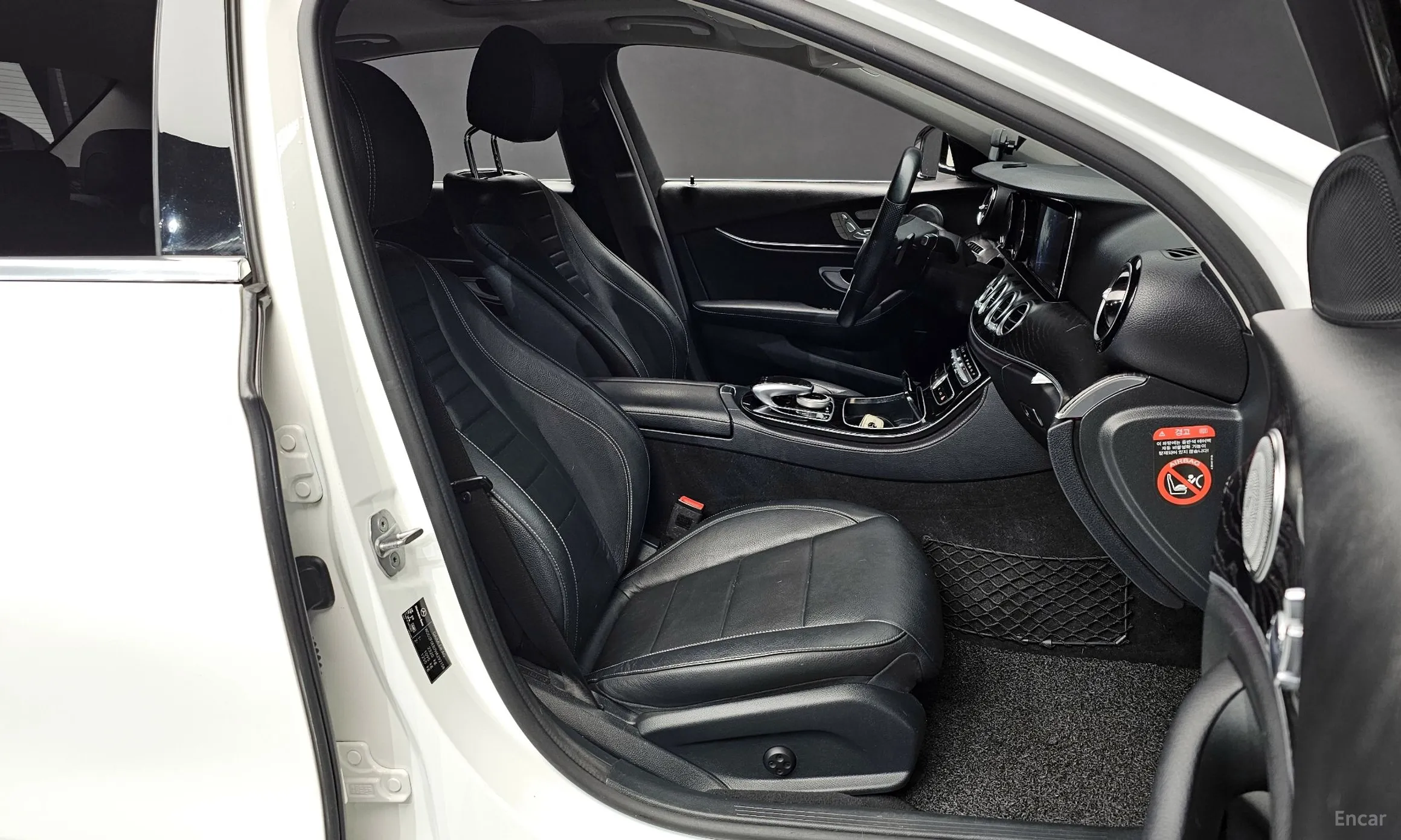 Mercedes Benz E-Class W213 превью 10