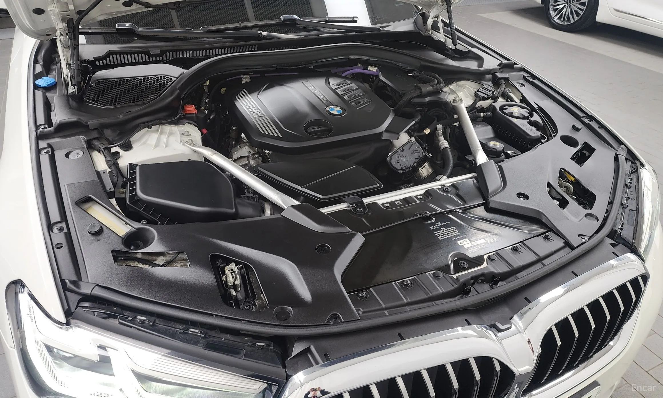 BMW 5 Series (G30) превью 6