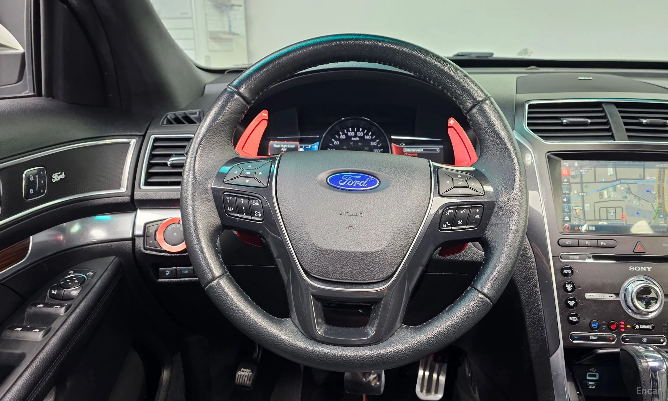 Ford Explorer превью 13