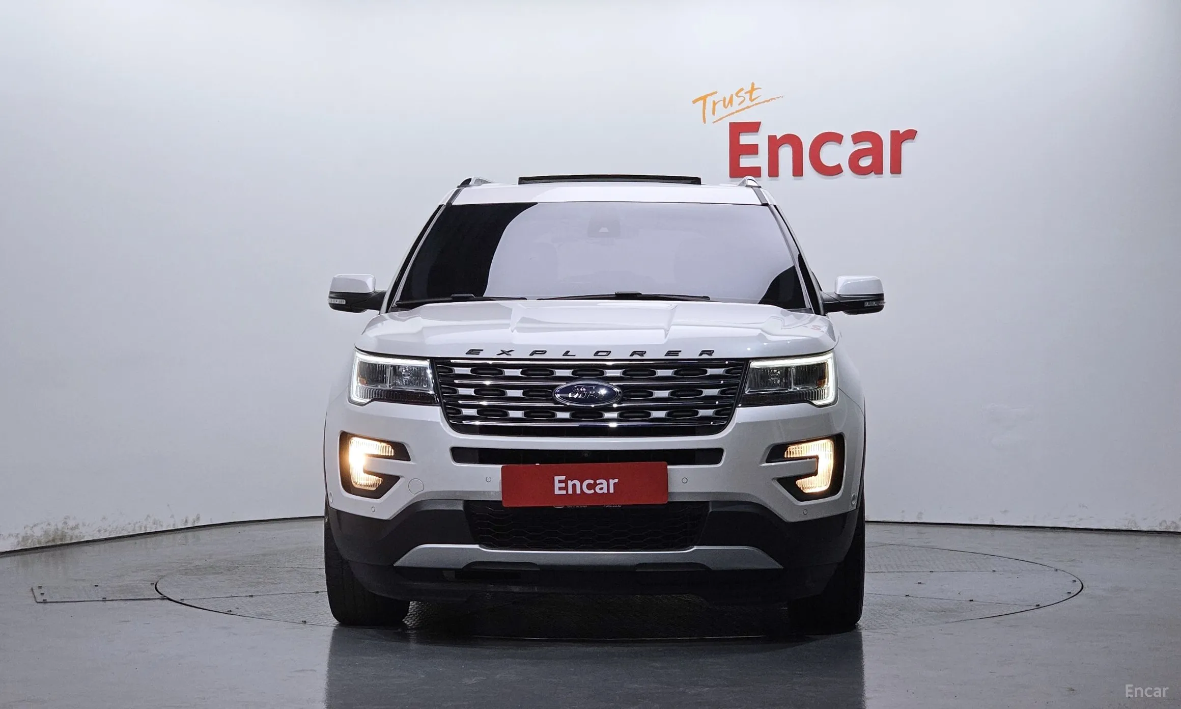 Ford Explorer превью 3