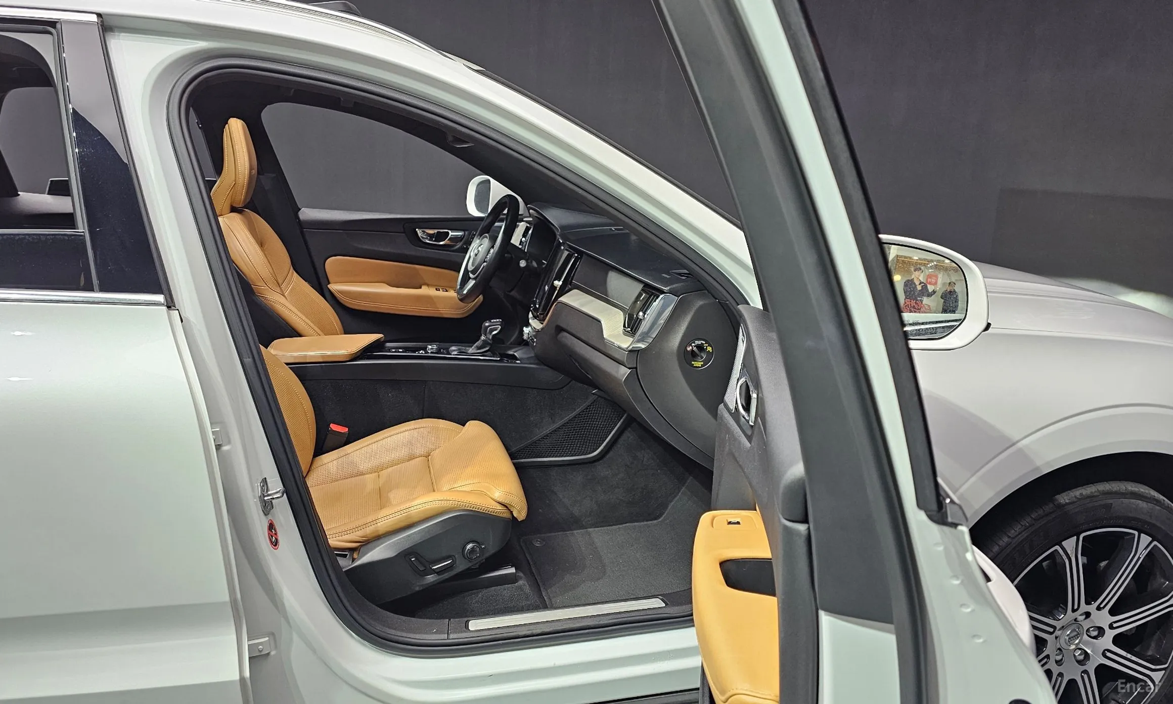 Volvo XC60 Gen 2 превью 11