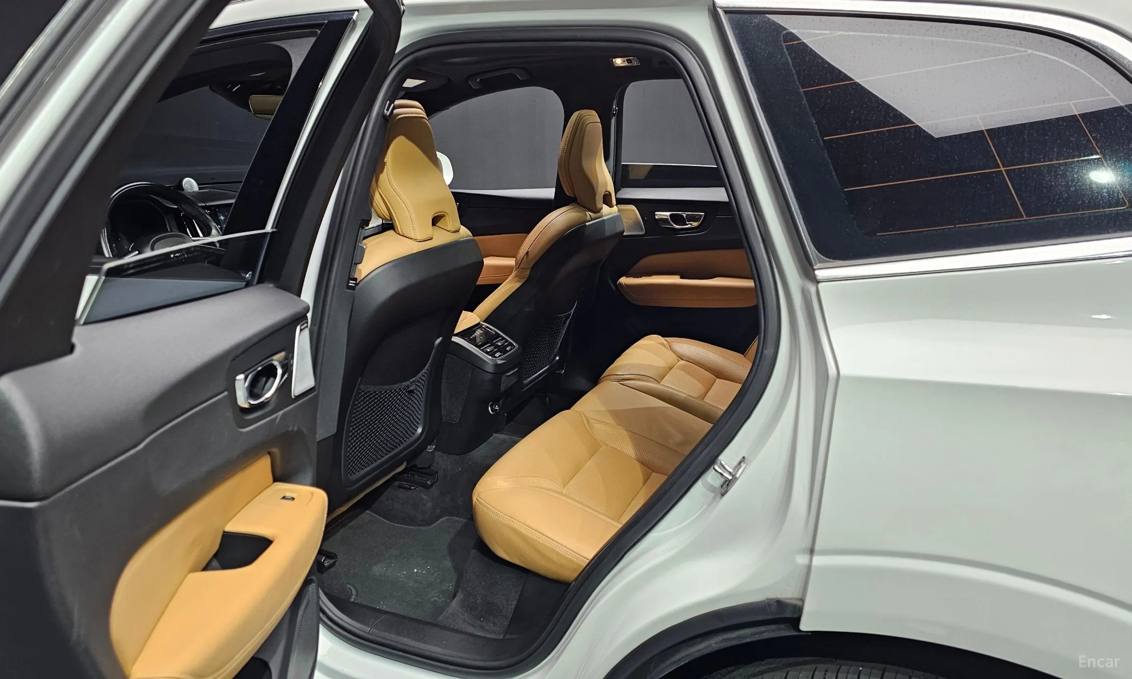 Volvo XC60 Gen 2 превью 12