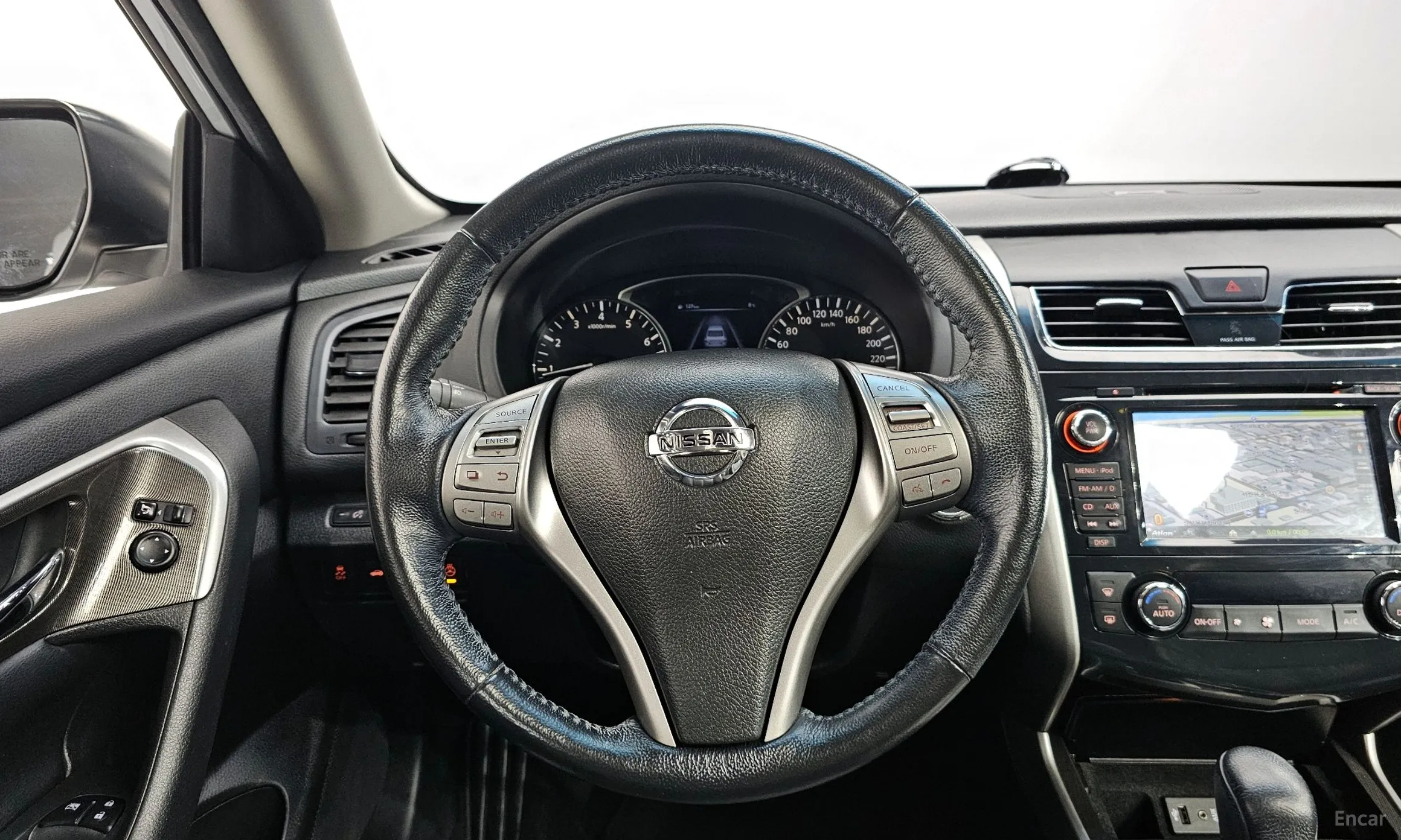 Nissan Altima превью 13