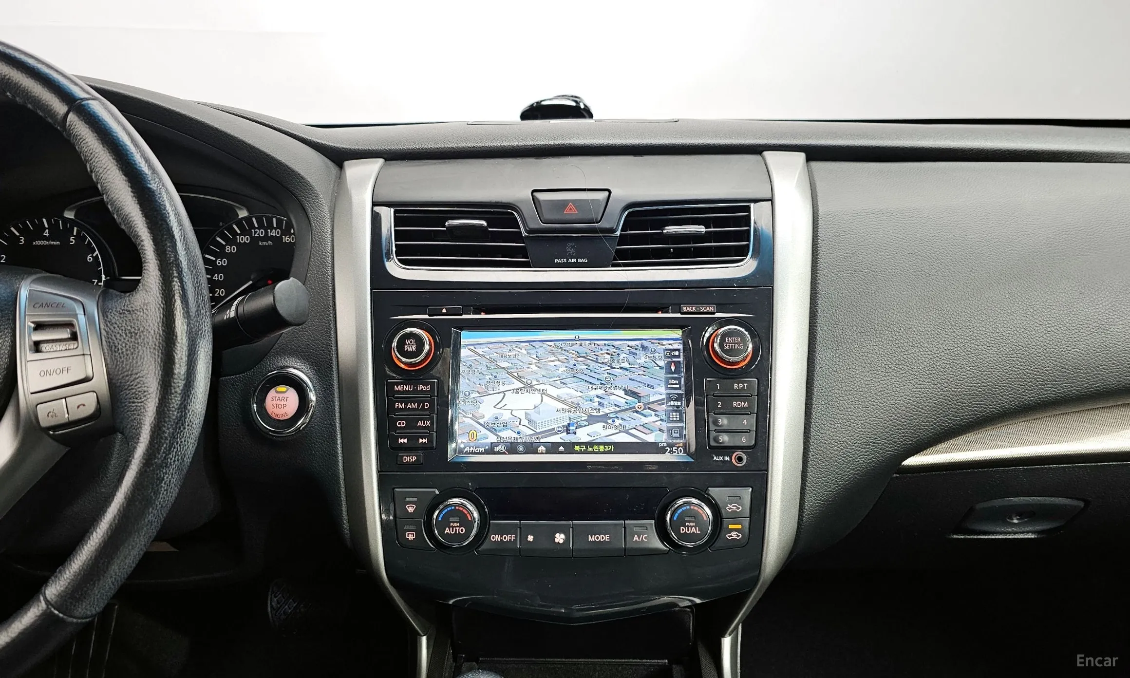 Nissan Altima превью 15