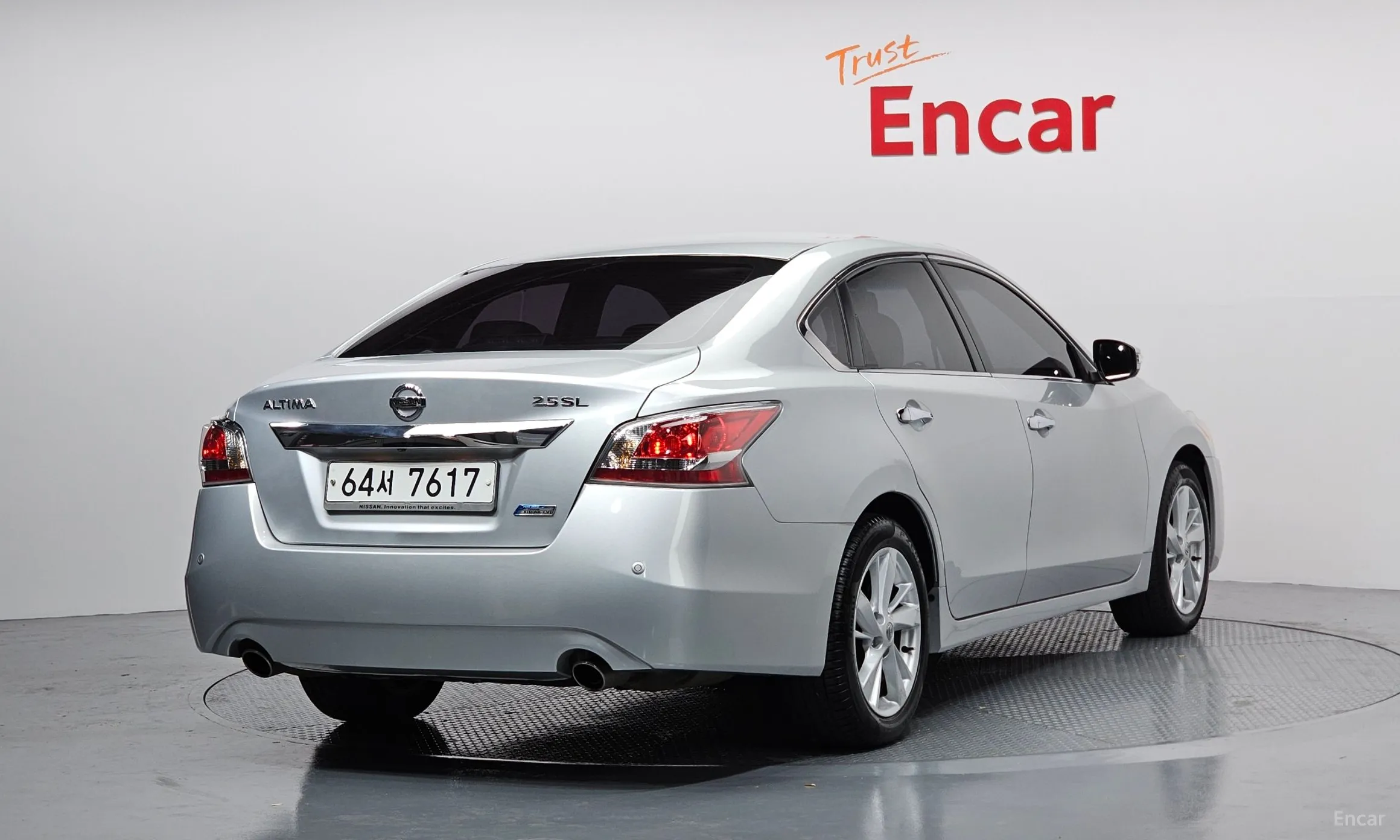 Nissan Altima превью 2