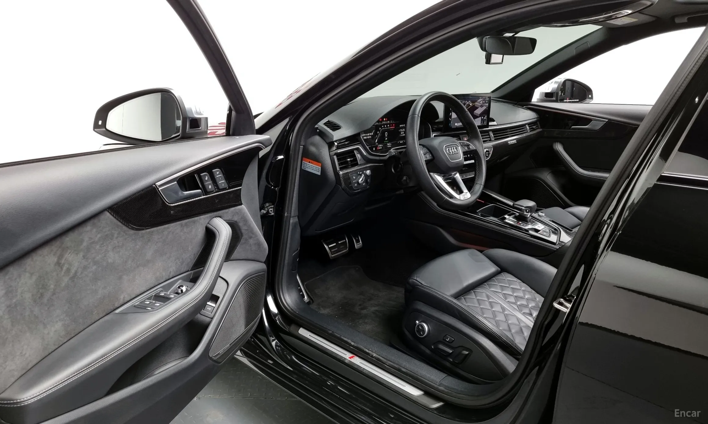 Audi S4 (B9) превью 10