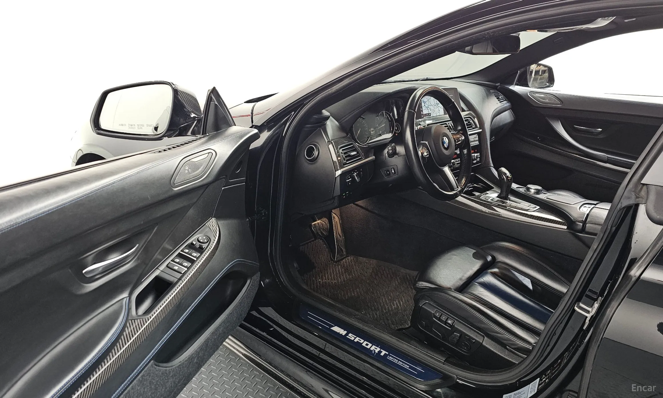 BMW 6 Series (F12) превью 10