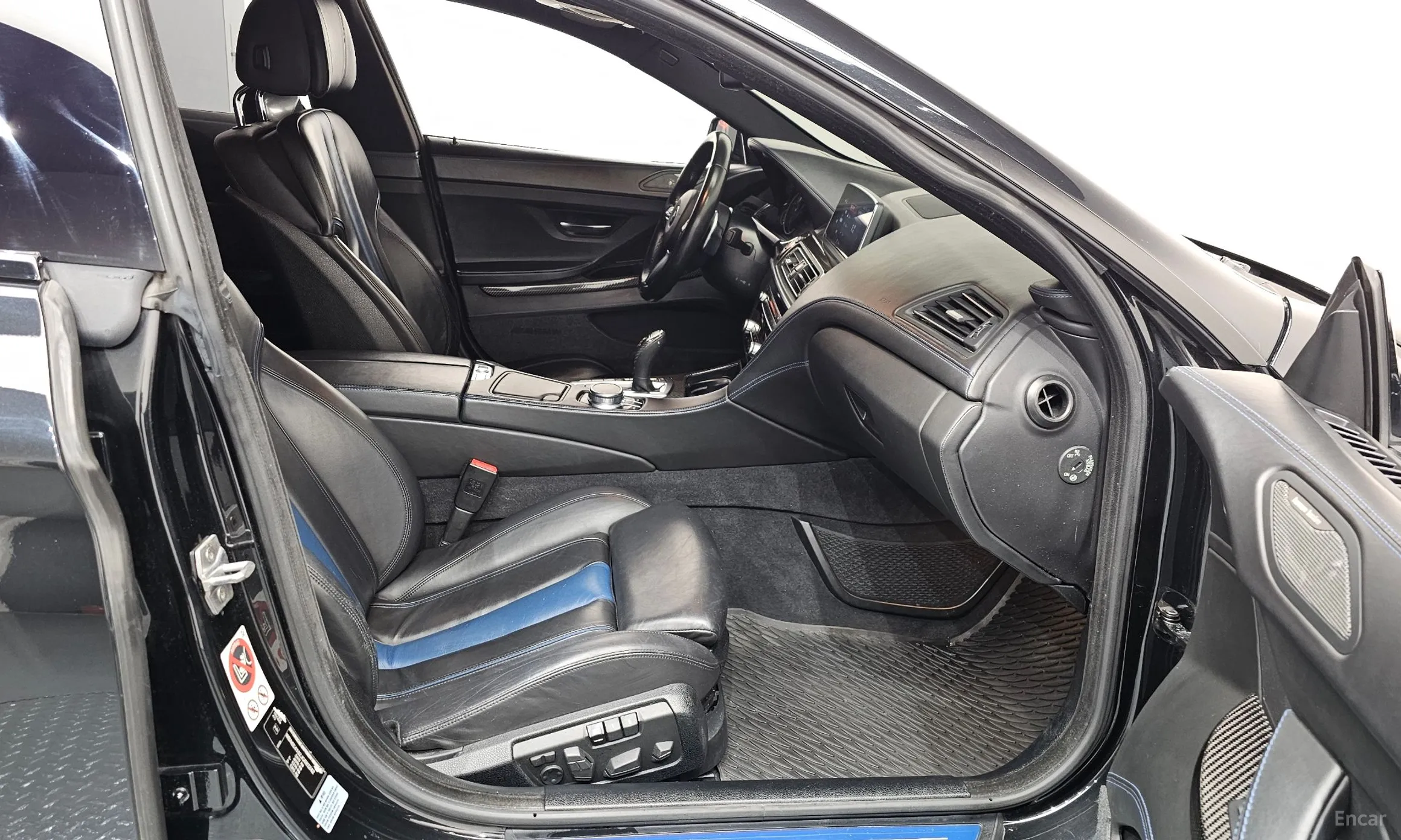 BMW 6 Series (F12) превью 11