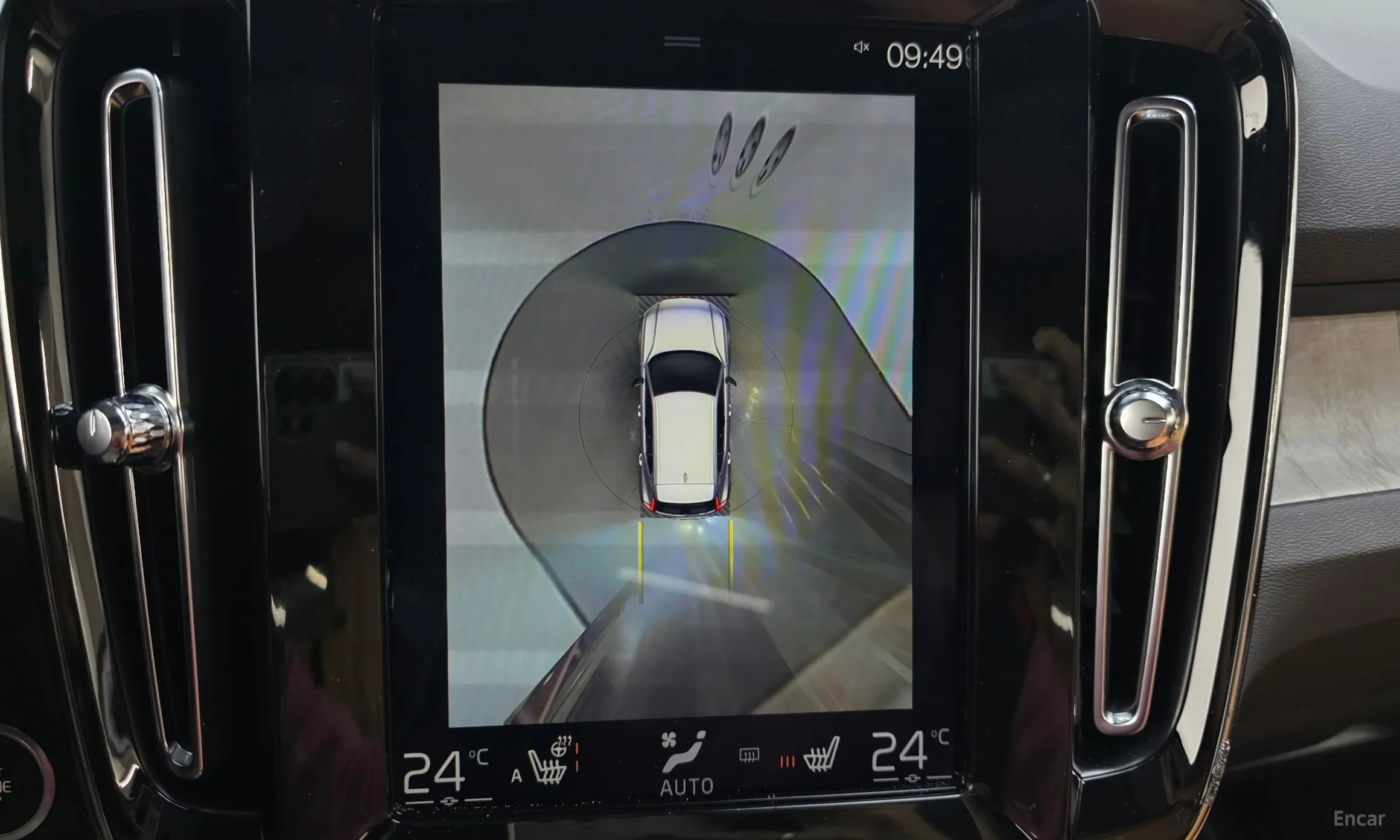 Volvo XC40 превью 16