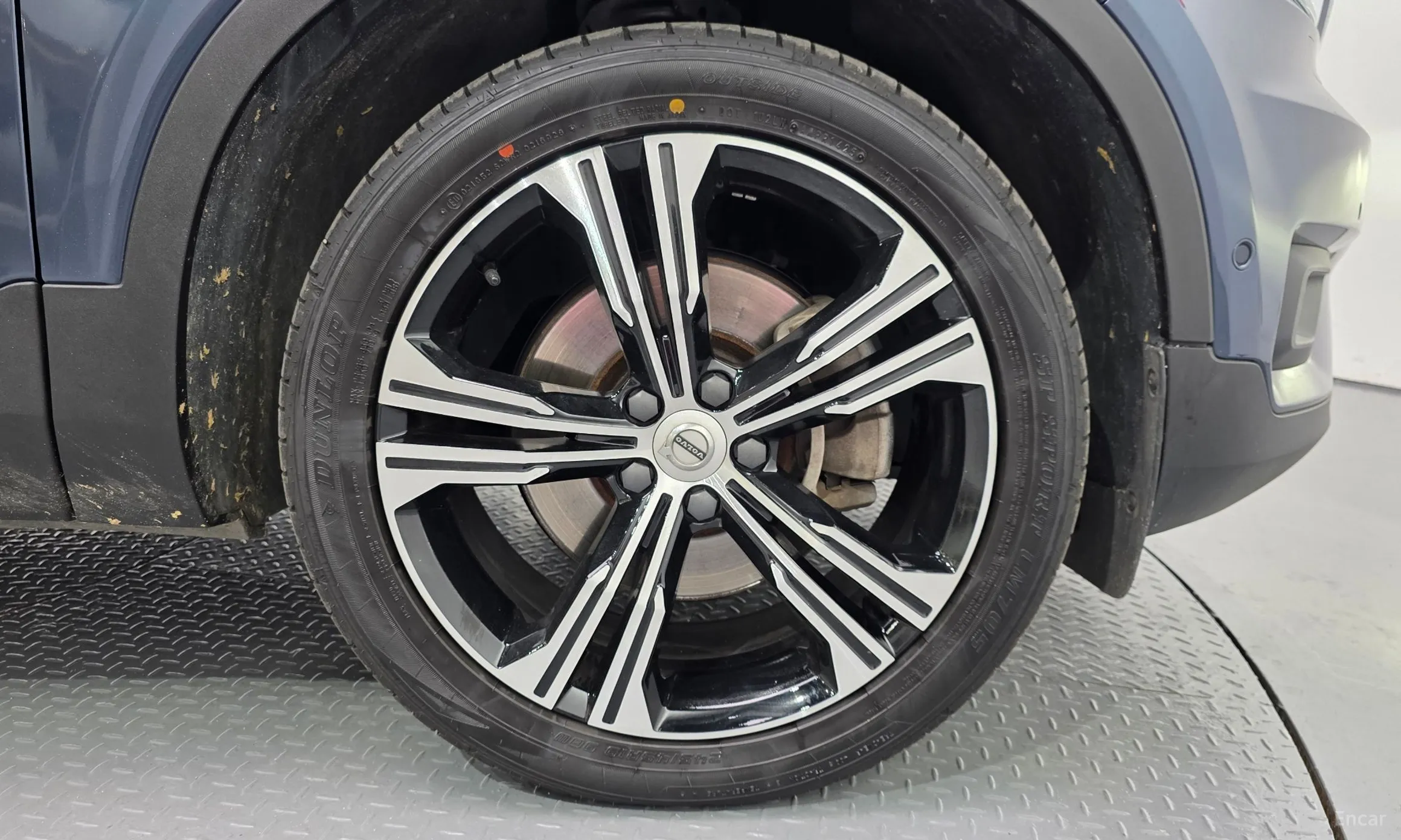 Volvo XC40 превью 5