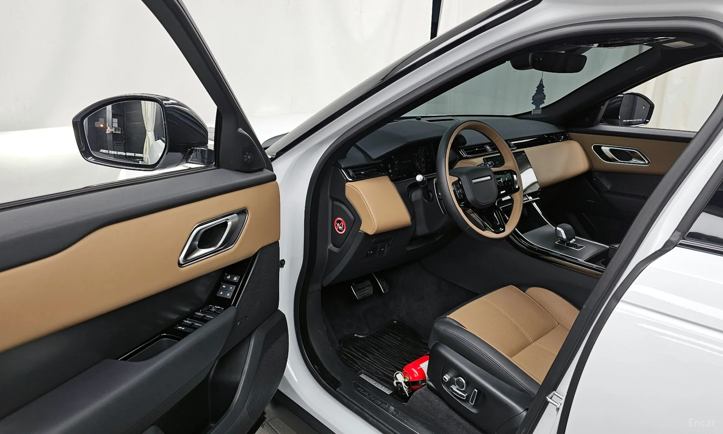 Land Rover Range Rover Bella превью 10