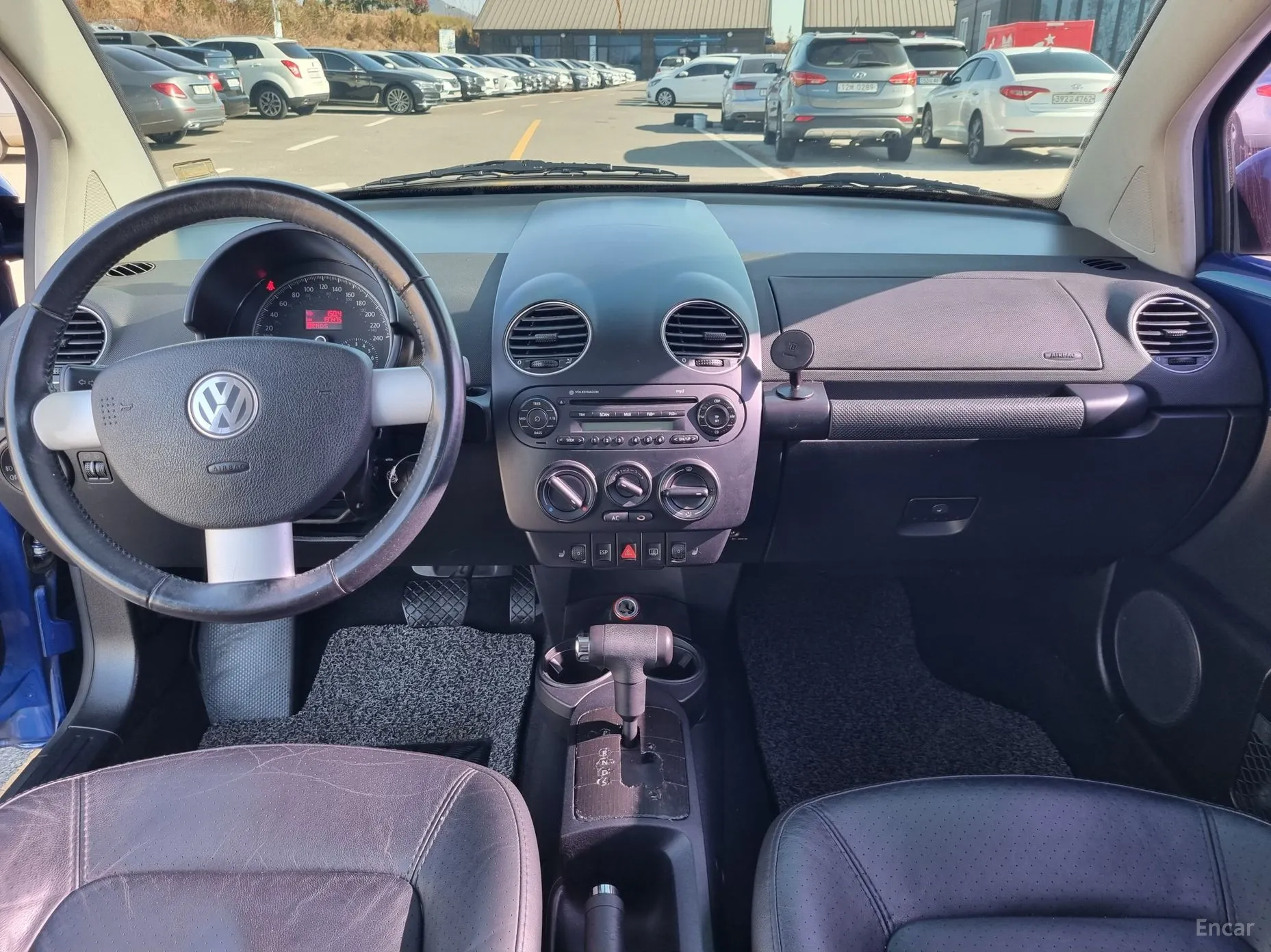 Volkswagen New Beetle превью 9
