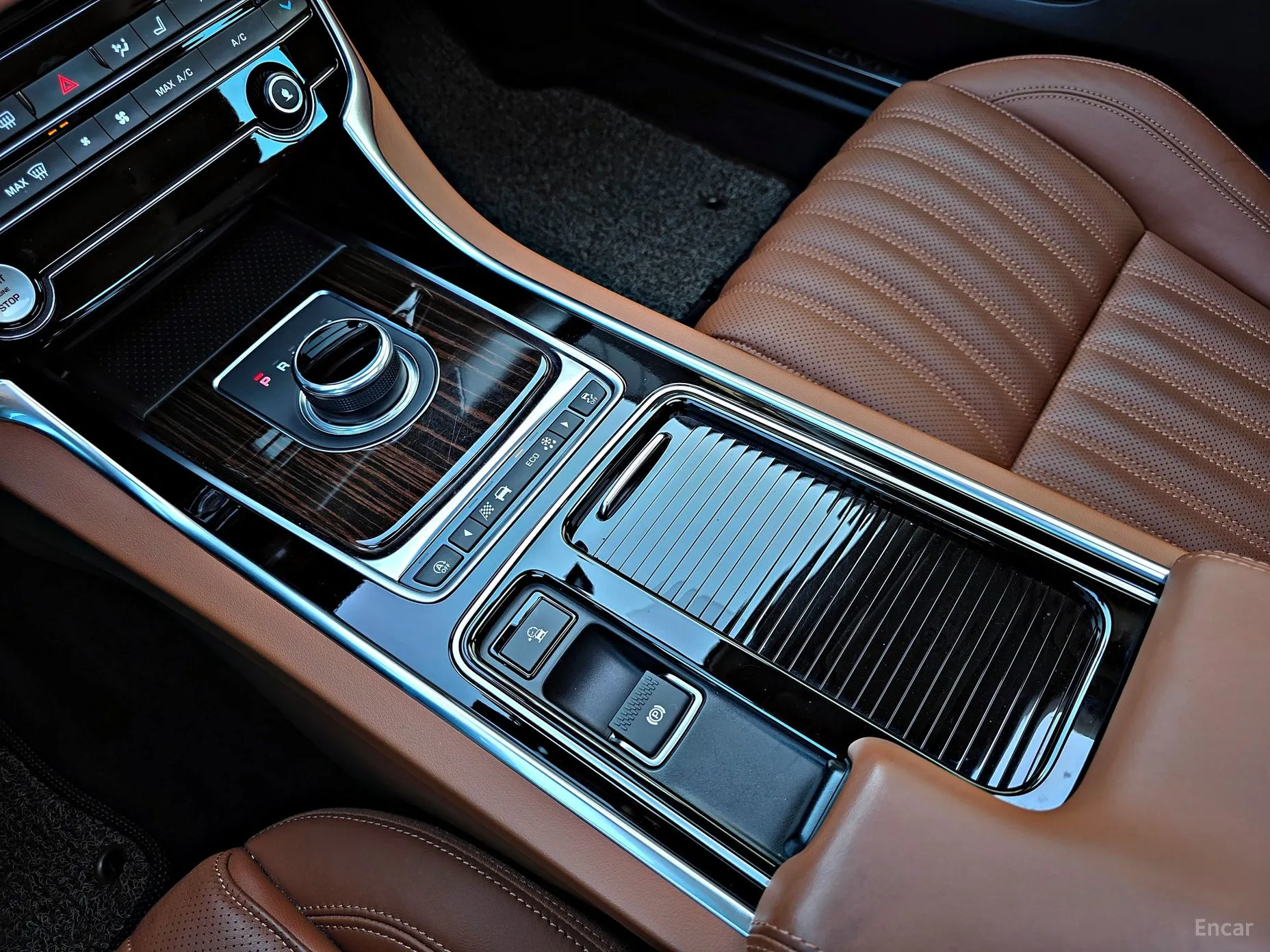 Jaguar XF (x260) превью 14