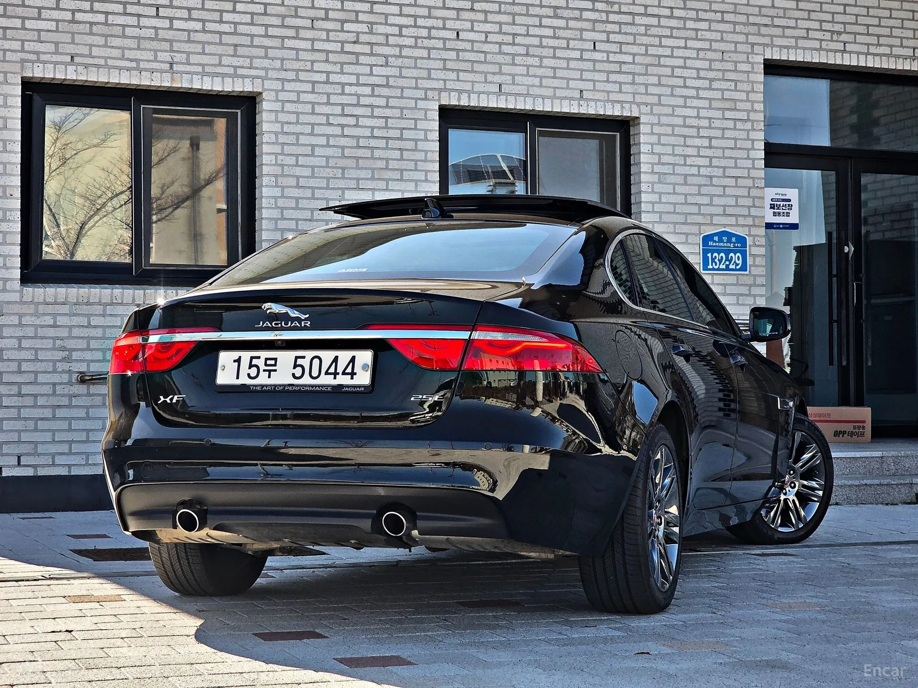 Jaguar XF (x260) превью 4