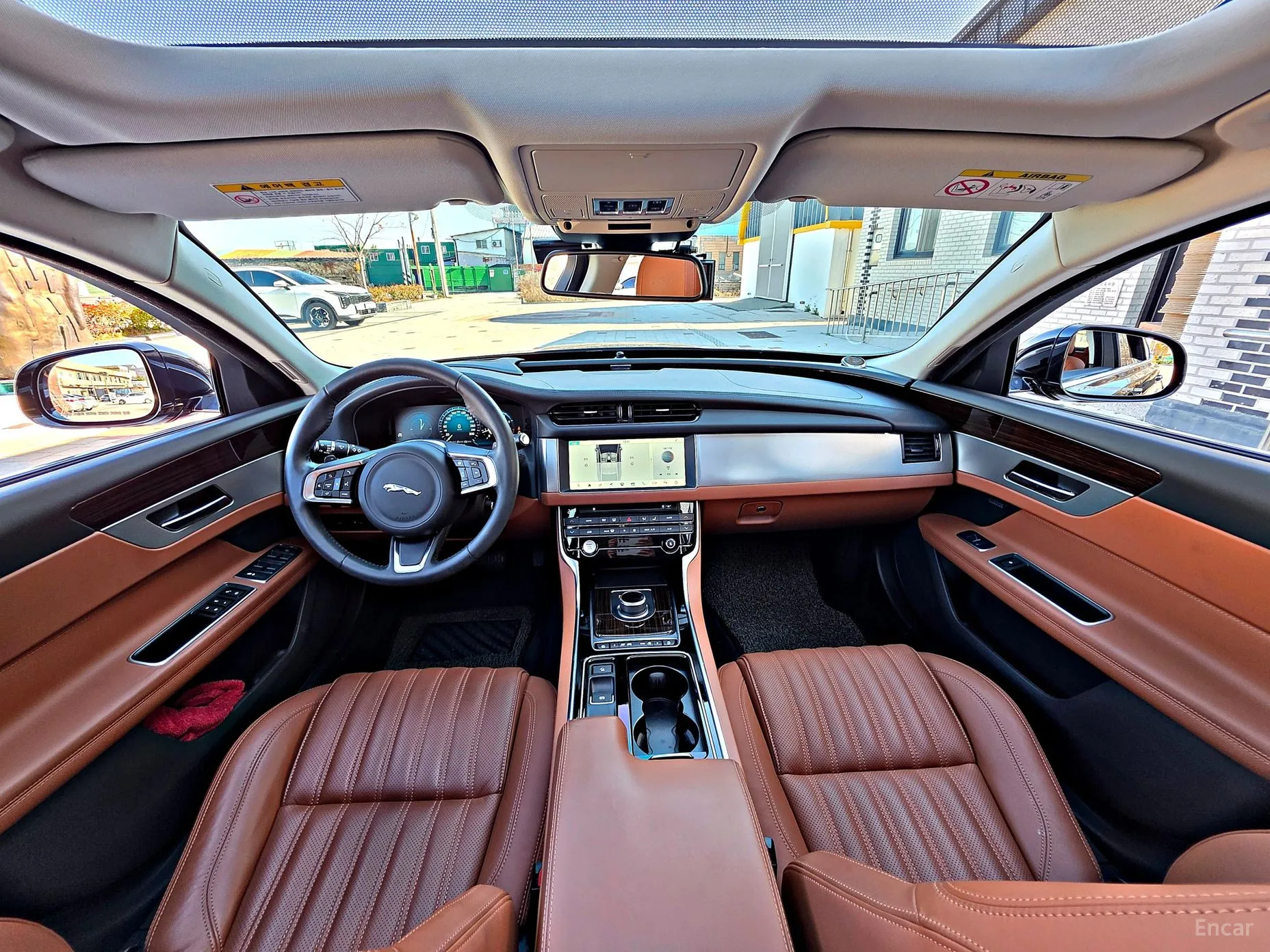 Jaguar XF (x260) превью 8
