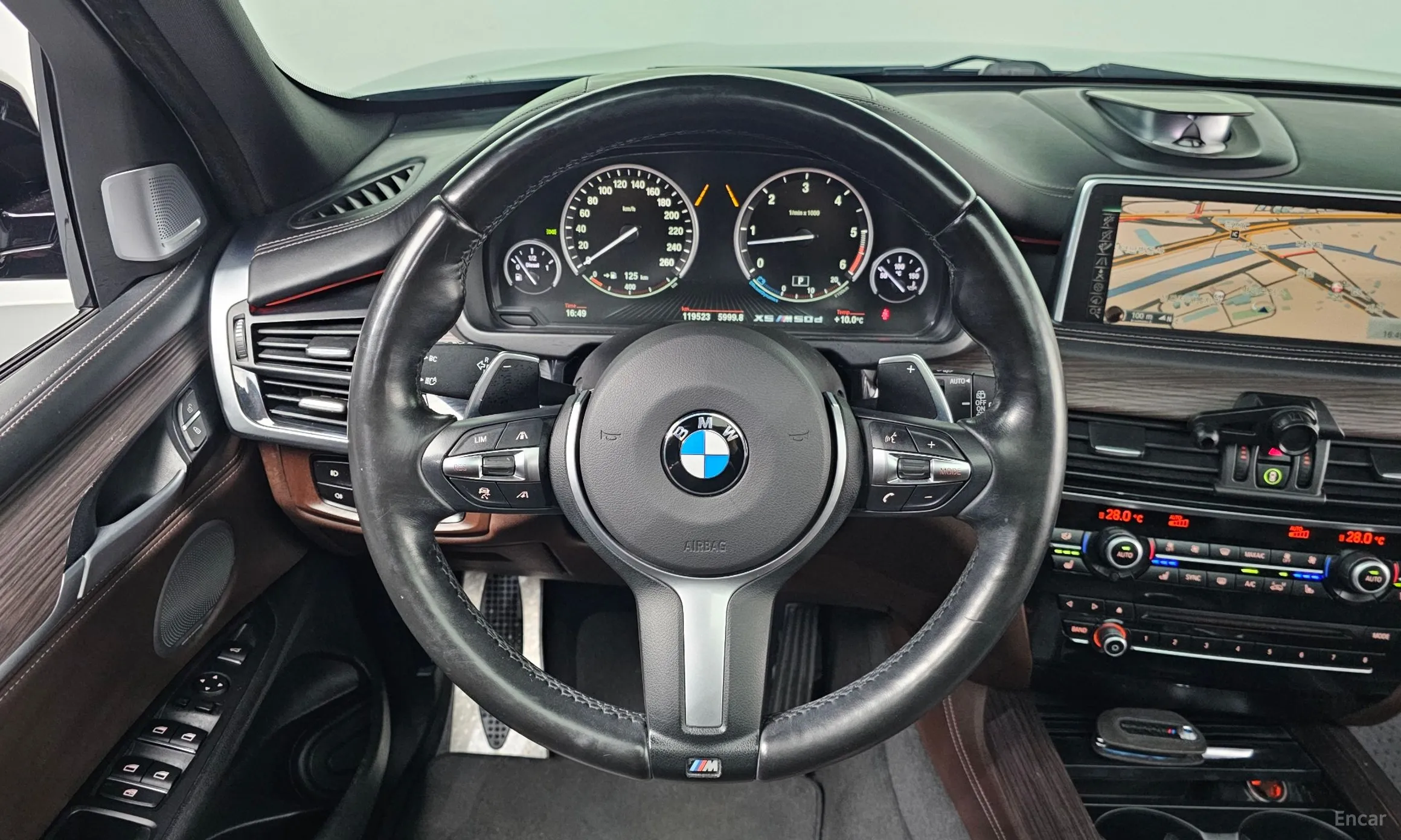 BMW X5 (F15) превью 13