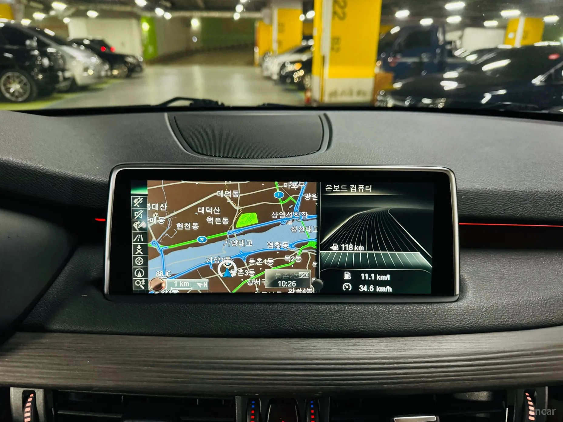 BMW X5 (F15) превью 13