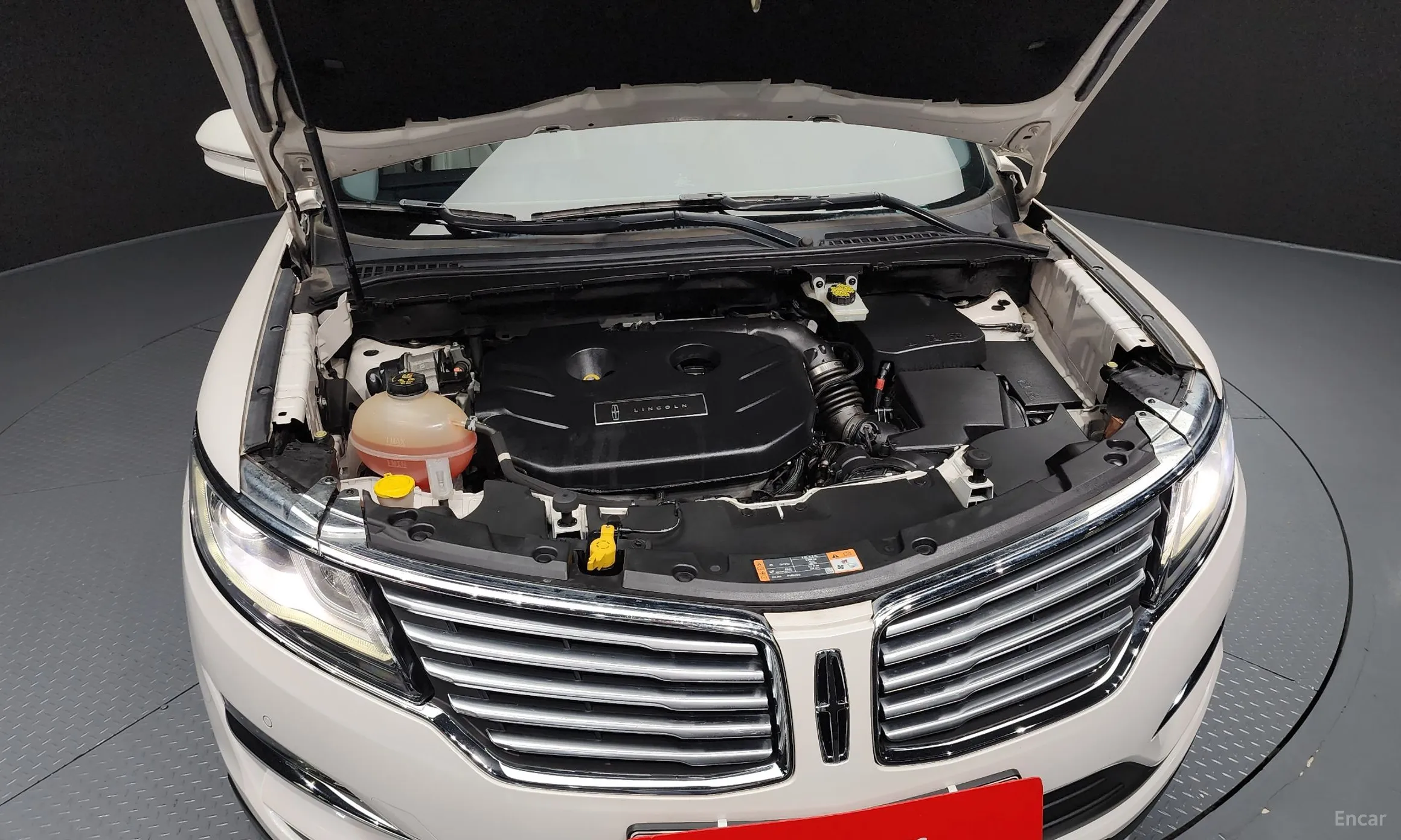 Lincoln MKC превью 6