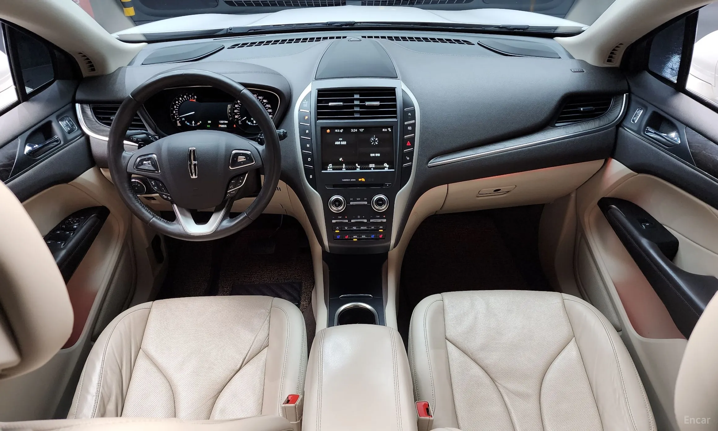 Lincoln MKC превью 7