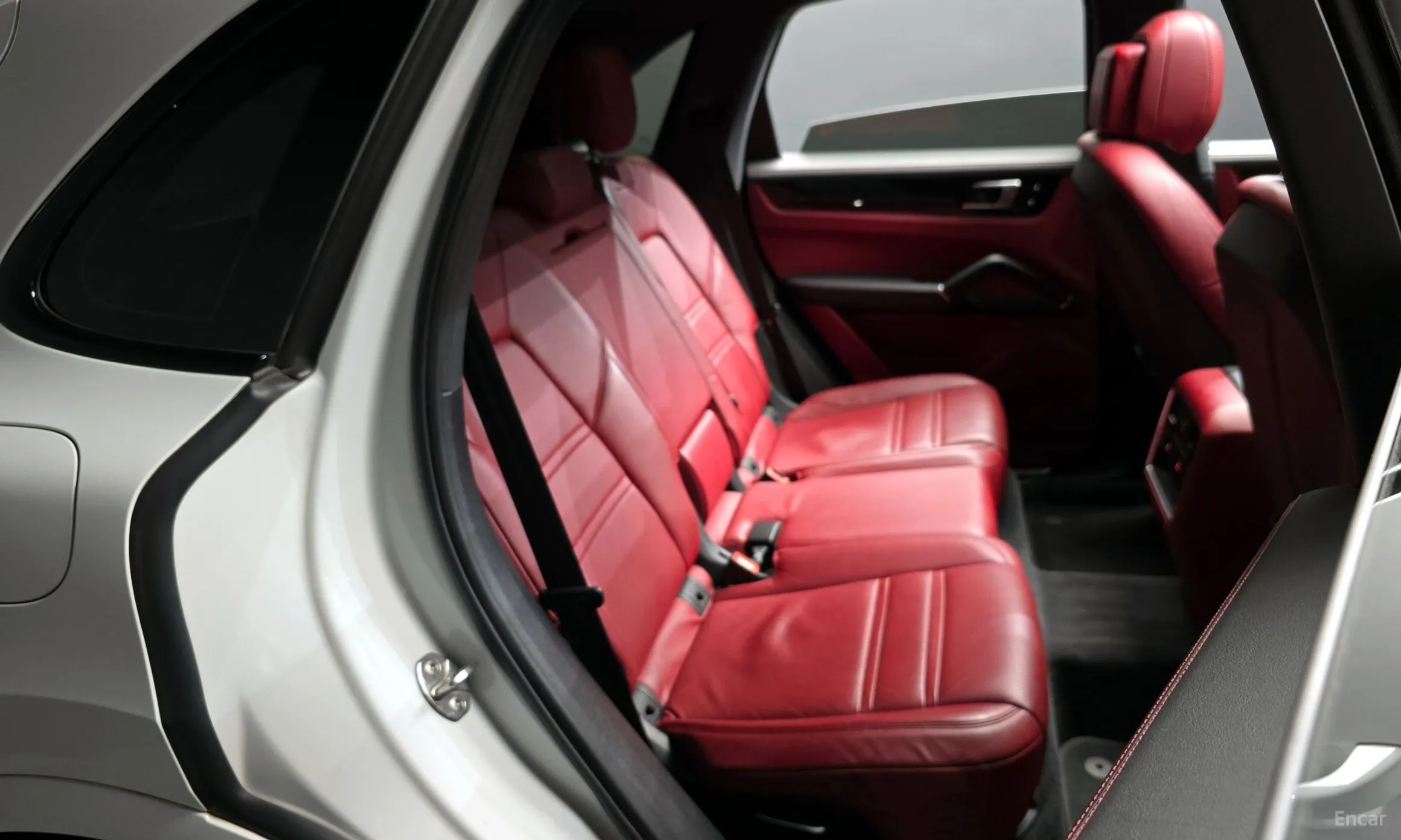 Porsche Cayenne (PO536) превью 12