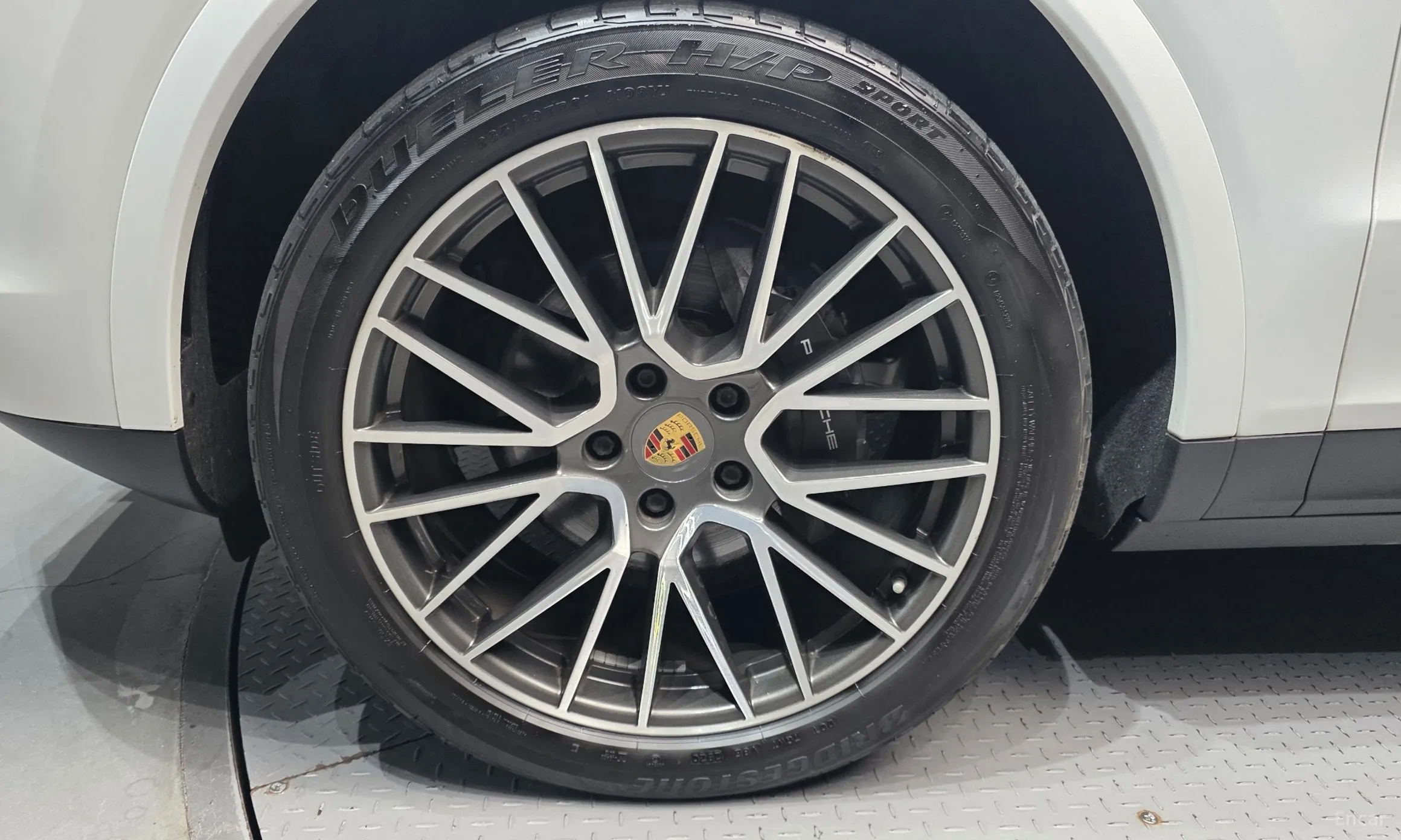 Porsche Cayenne (PO536) превью 5