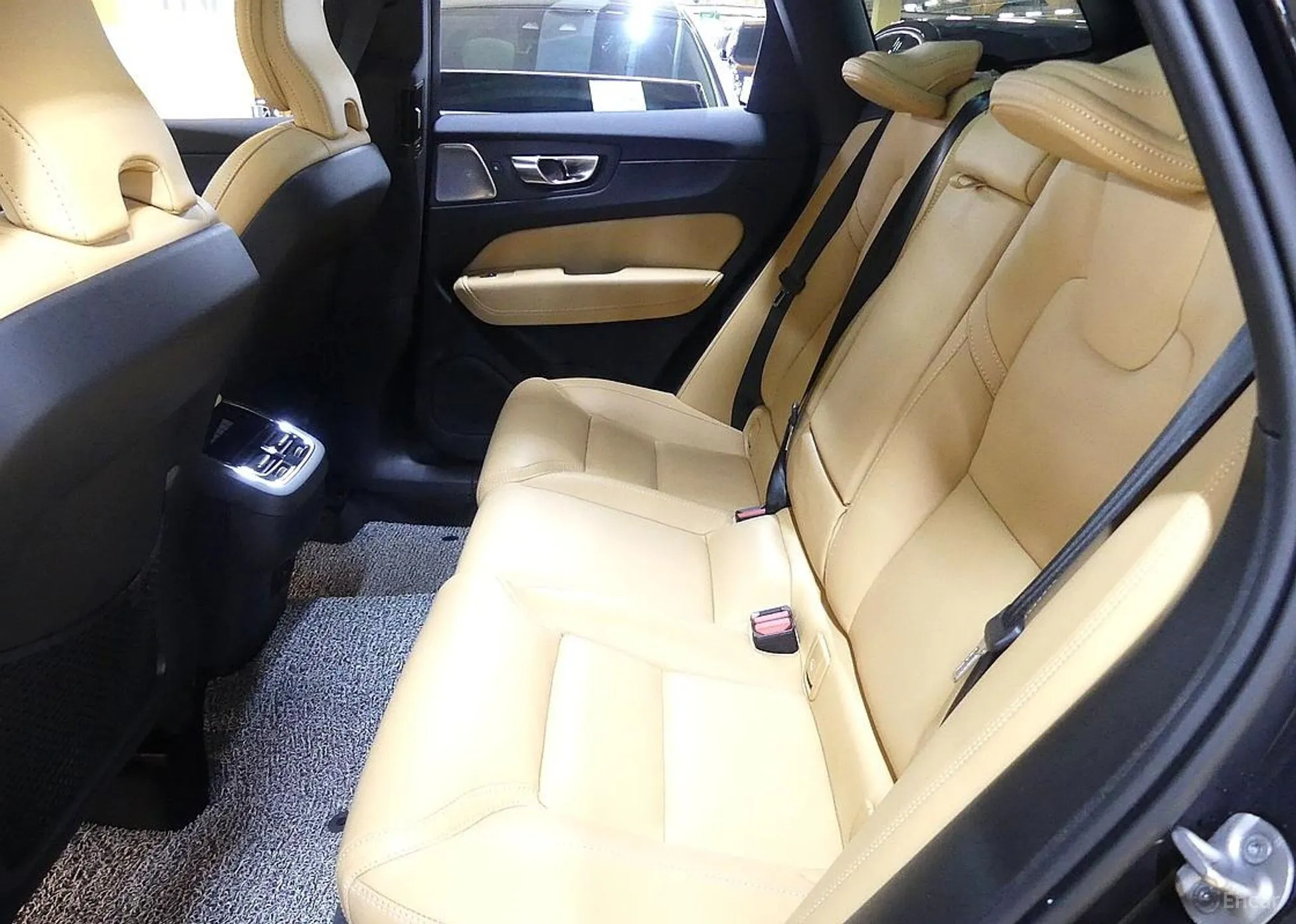 Volvo XC60 Gen 2 превью 17