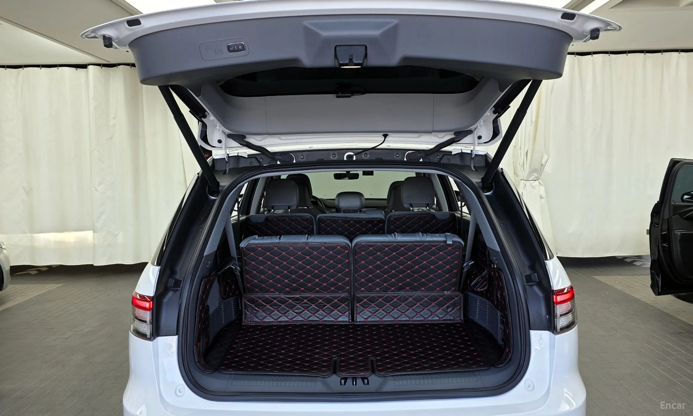 Lincoln Aviator 2nd Generation превью 20