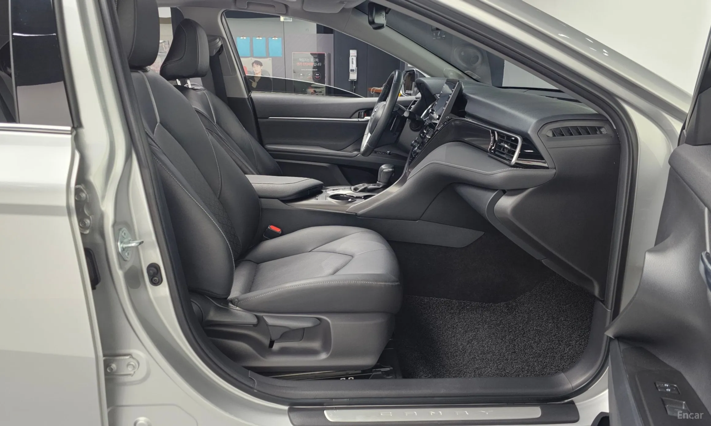 Toyota Camry (XV70) превью 11