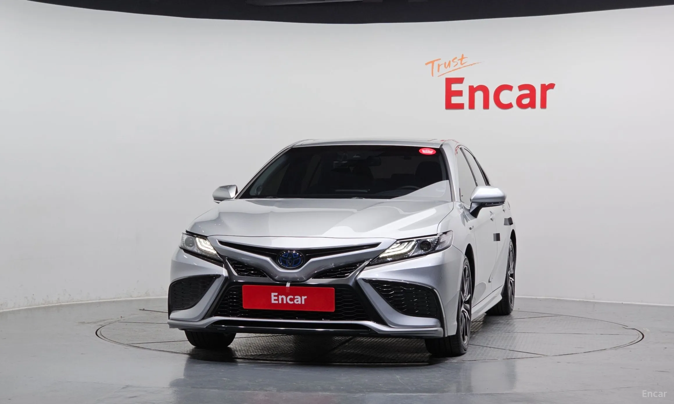 Toyota Camry (XV70) превью 3