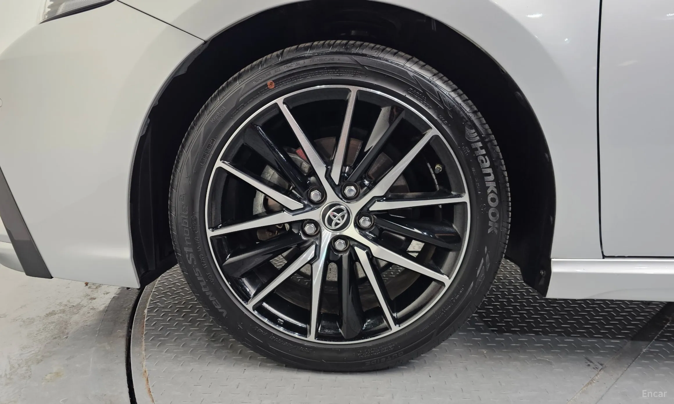 Toyota Camry (XV70) превью 5
