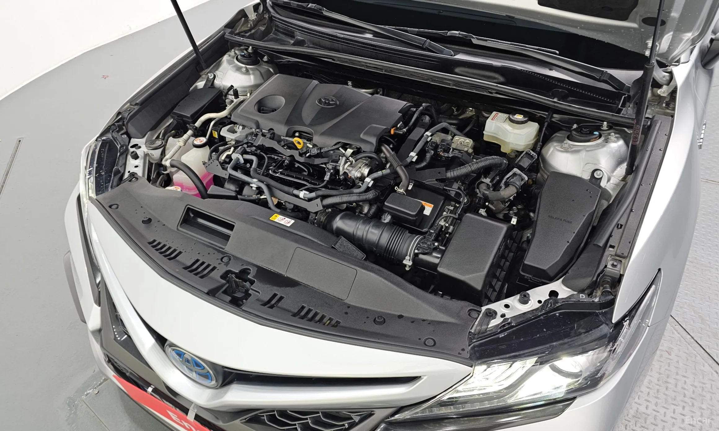 Toyota Camry (XV70) превью 6