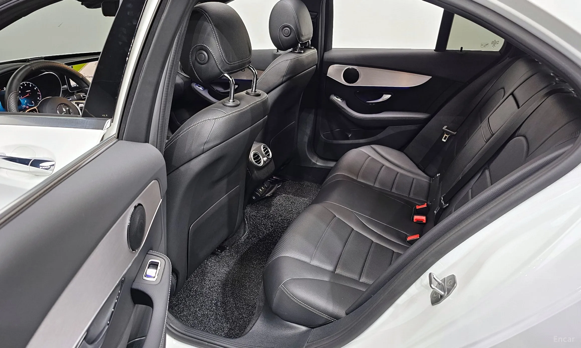 Mercedes Benz C-Class W205 превью 12