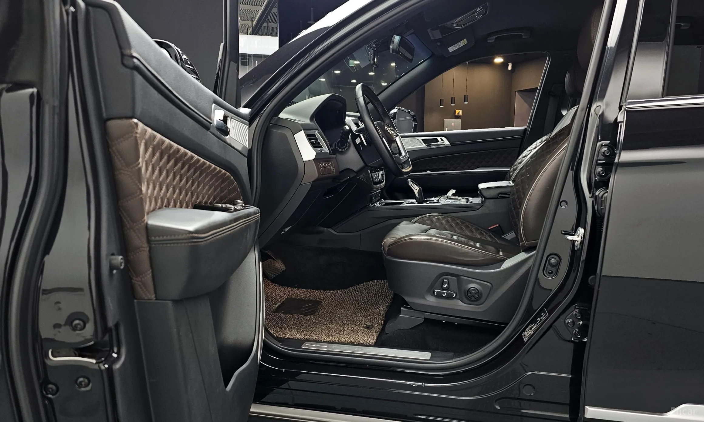 KG Mobility (SsangYong) Rexton превью 10