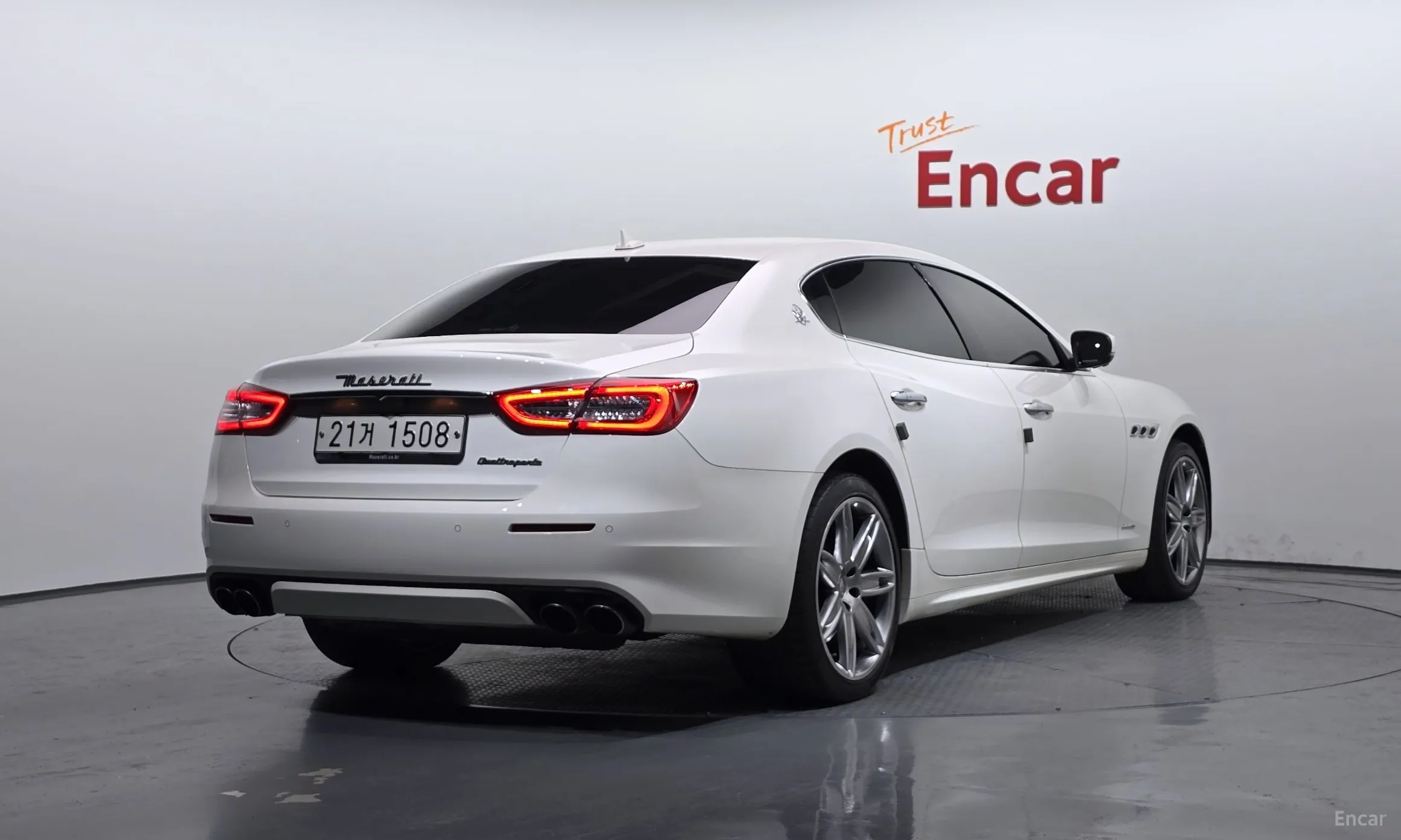 Maserati Quattroporte