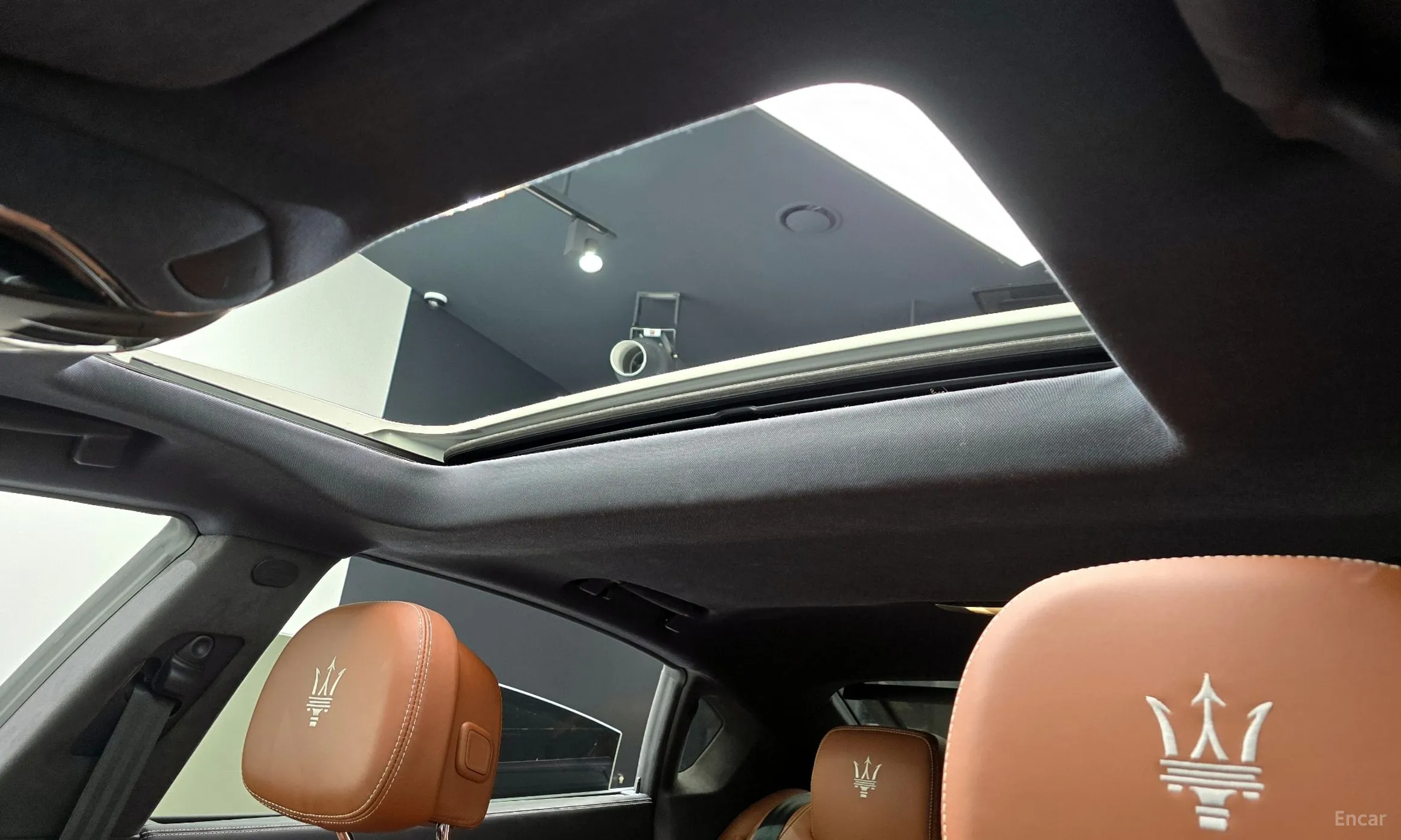 Maserati Quattroporte превью 18