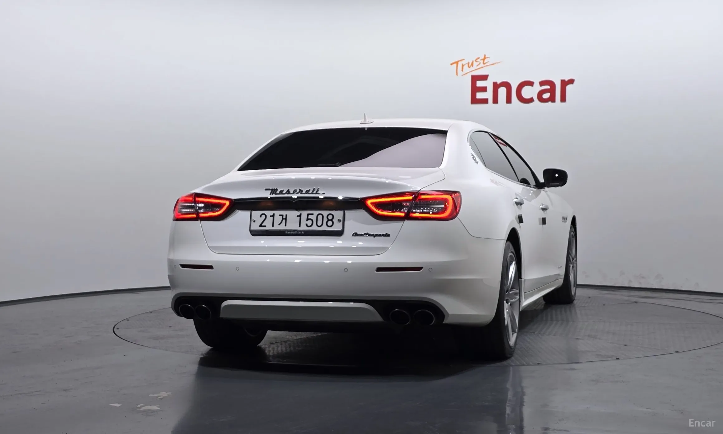 Maserati Quattroporte превью 4