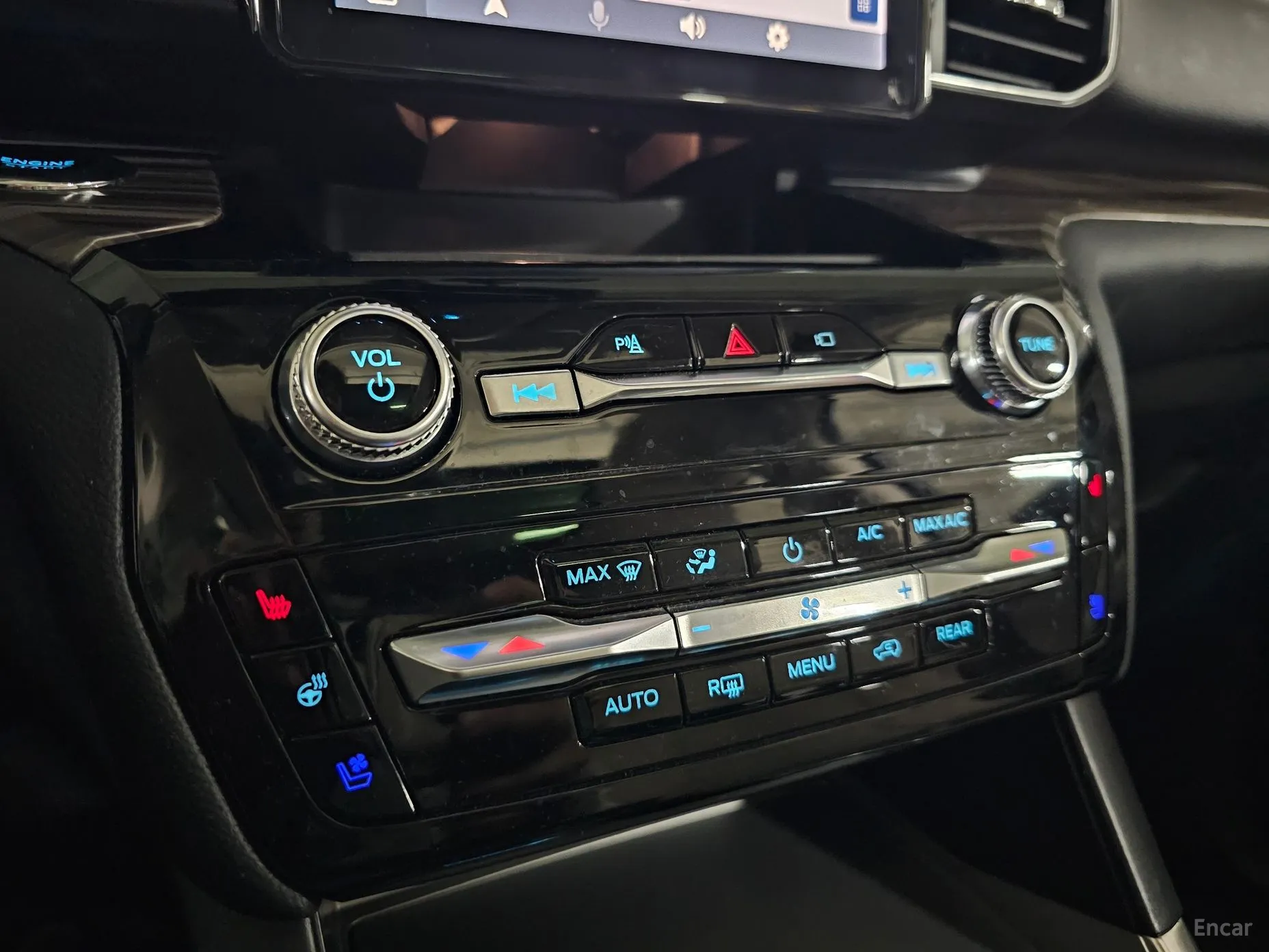 Ford Explorer 6th Generation превью 14
