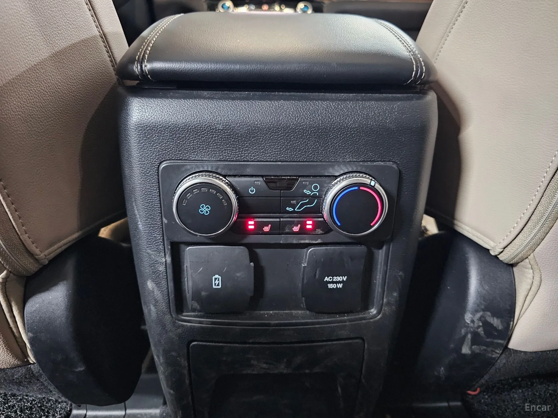 Ford Explorer 6th Generation превью 19