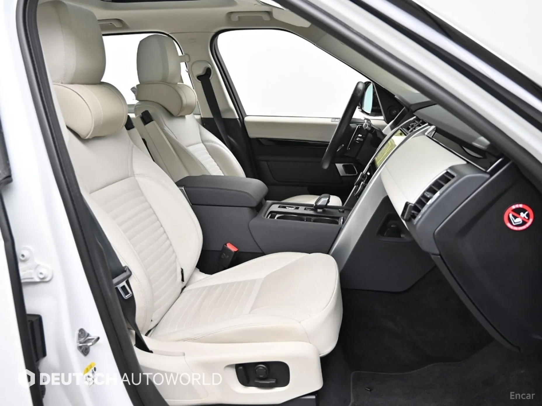 Land Rover Discovery 5 превью 10