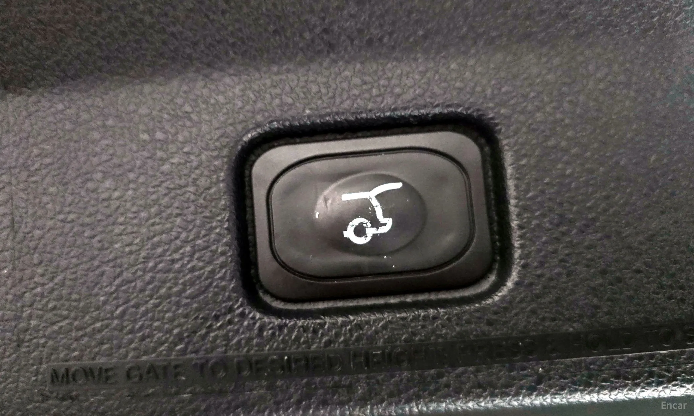 Ford Explorer превью 20