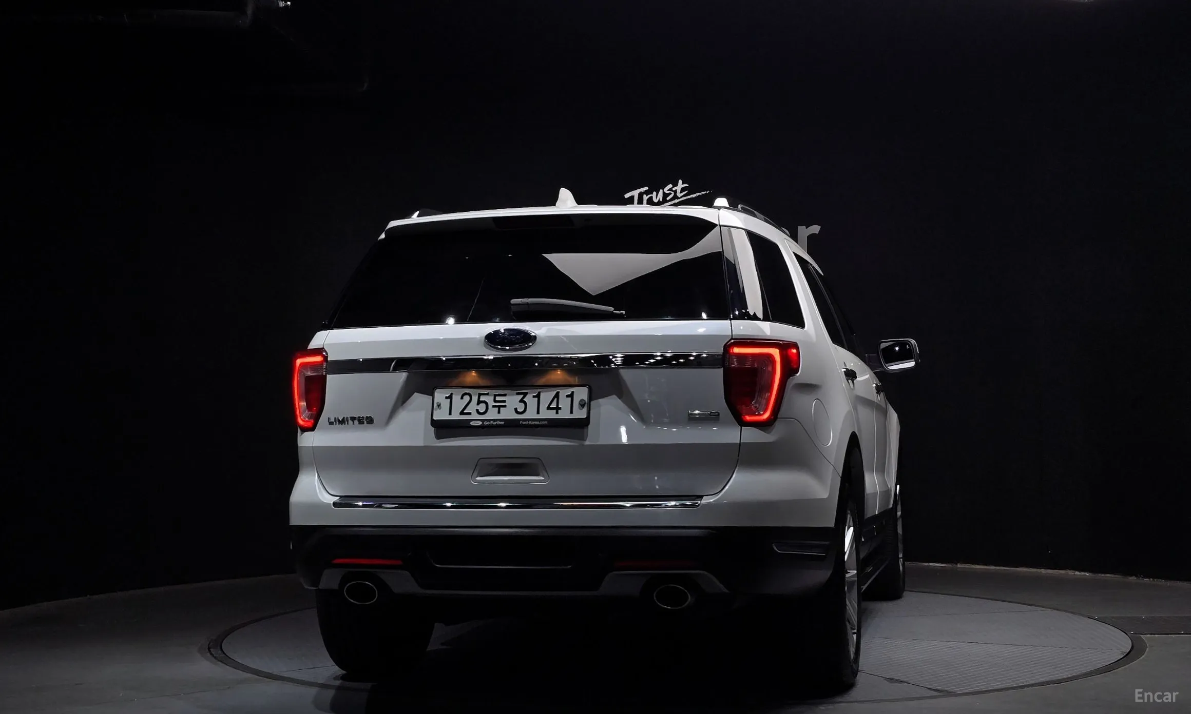 Ford Explorer превью 4