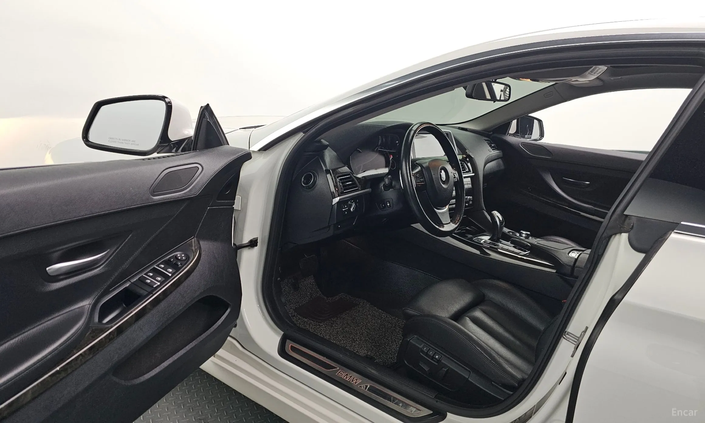 BMW 6 Series (F12) превью 11