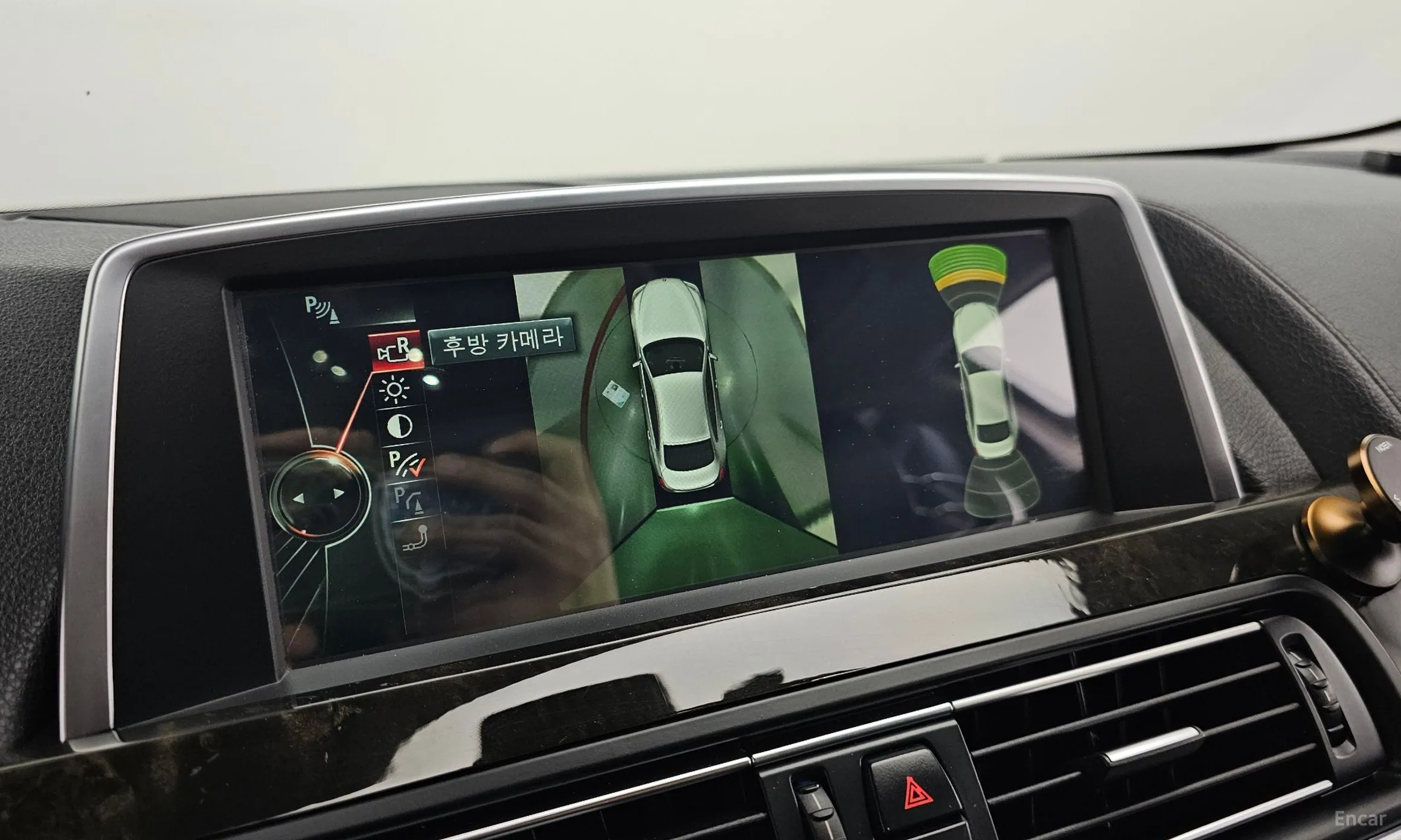 BMW 6 Series (F12) превью 14