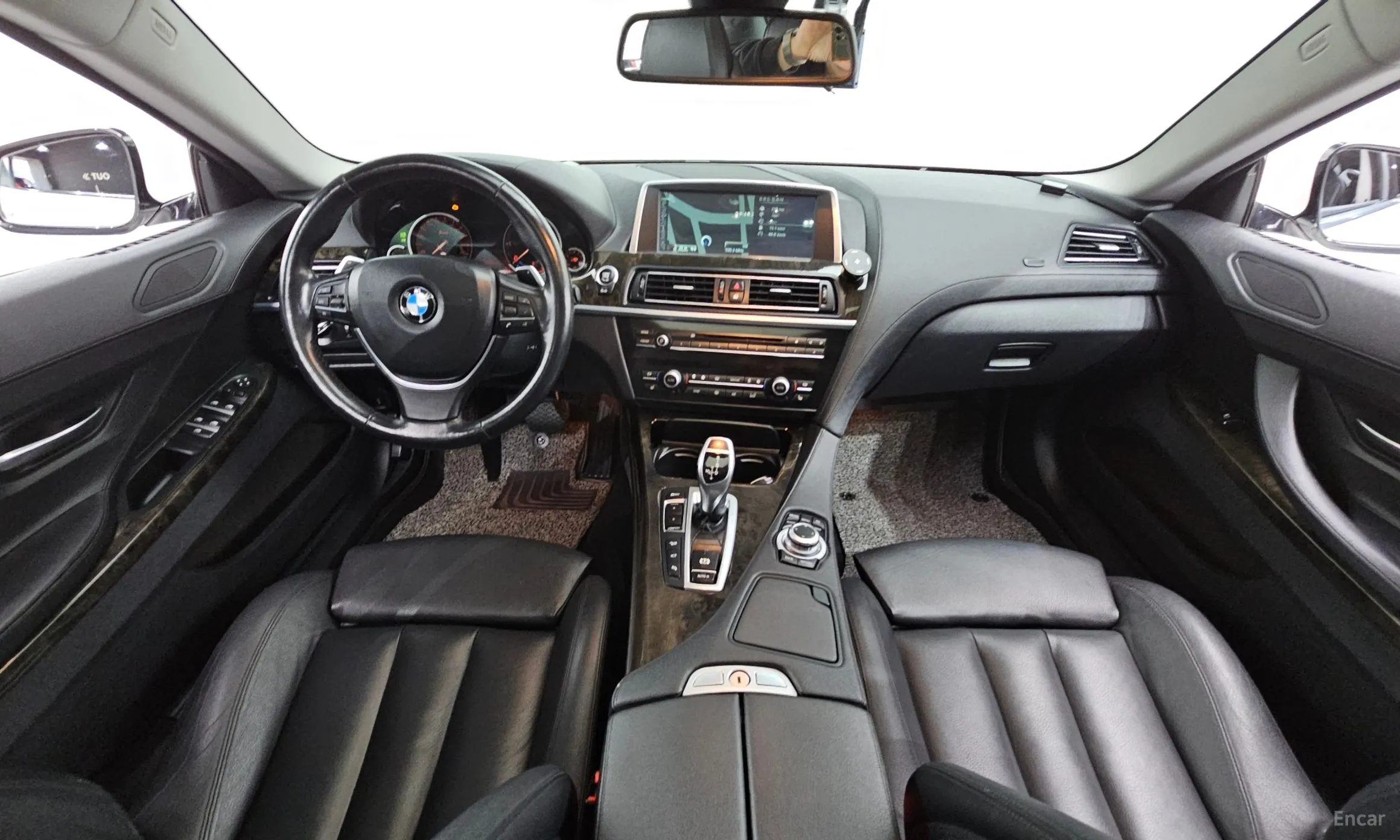 BMW 6 Series (F12) превью 7