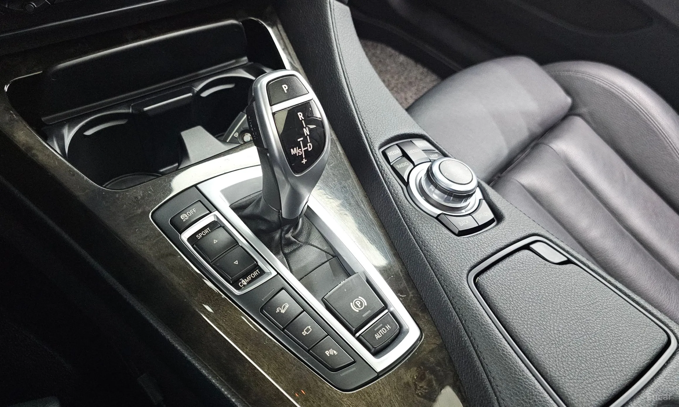 BMW 6 Series (F12) превью 9