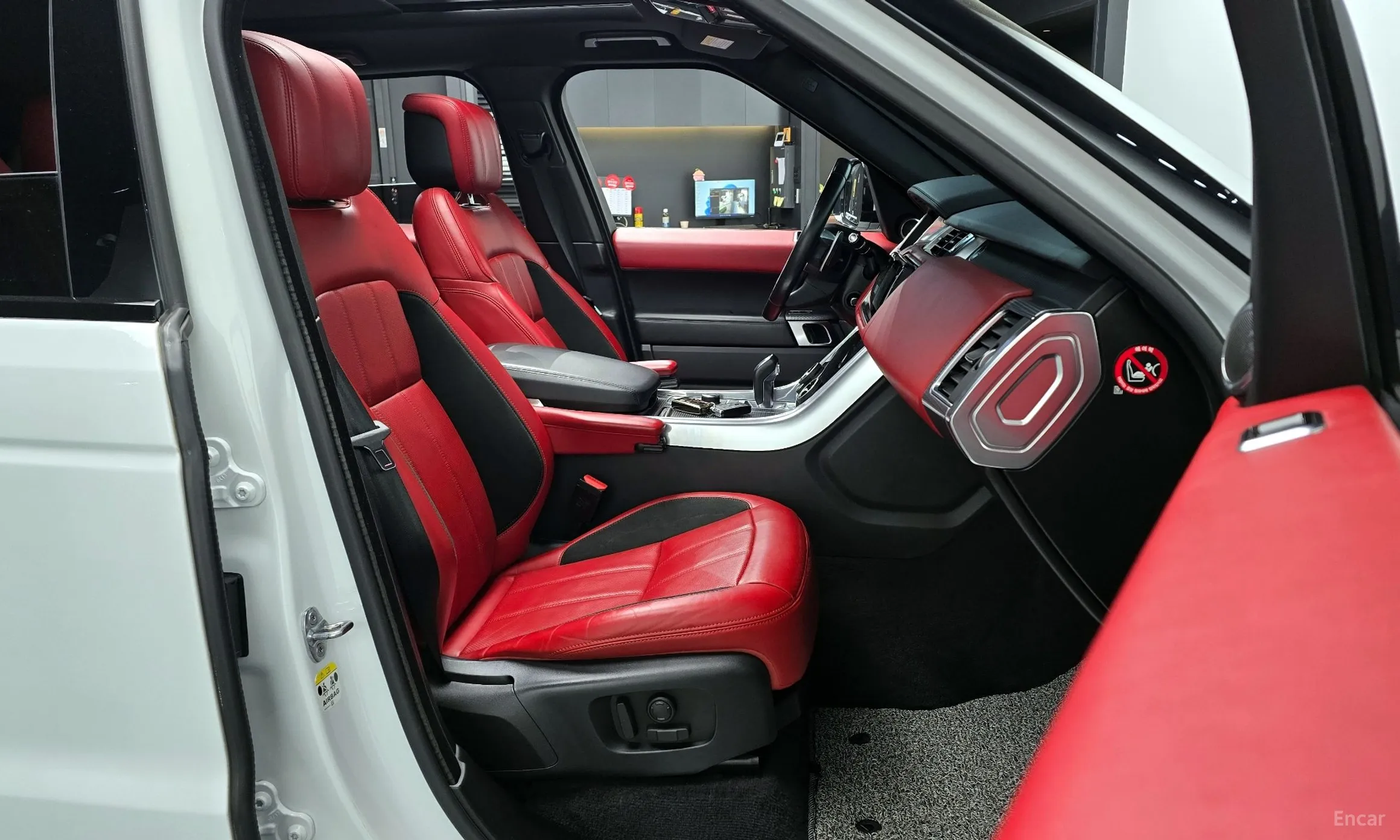Land Rover Range Rover Sport 2nd Generation превью 10