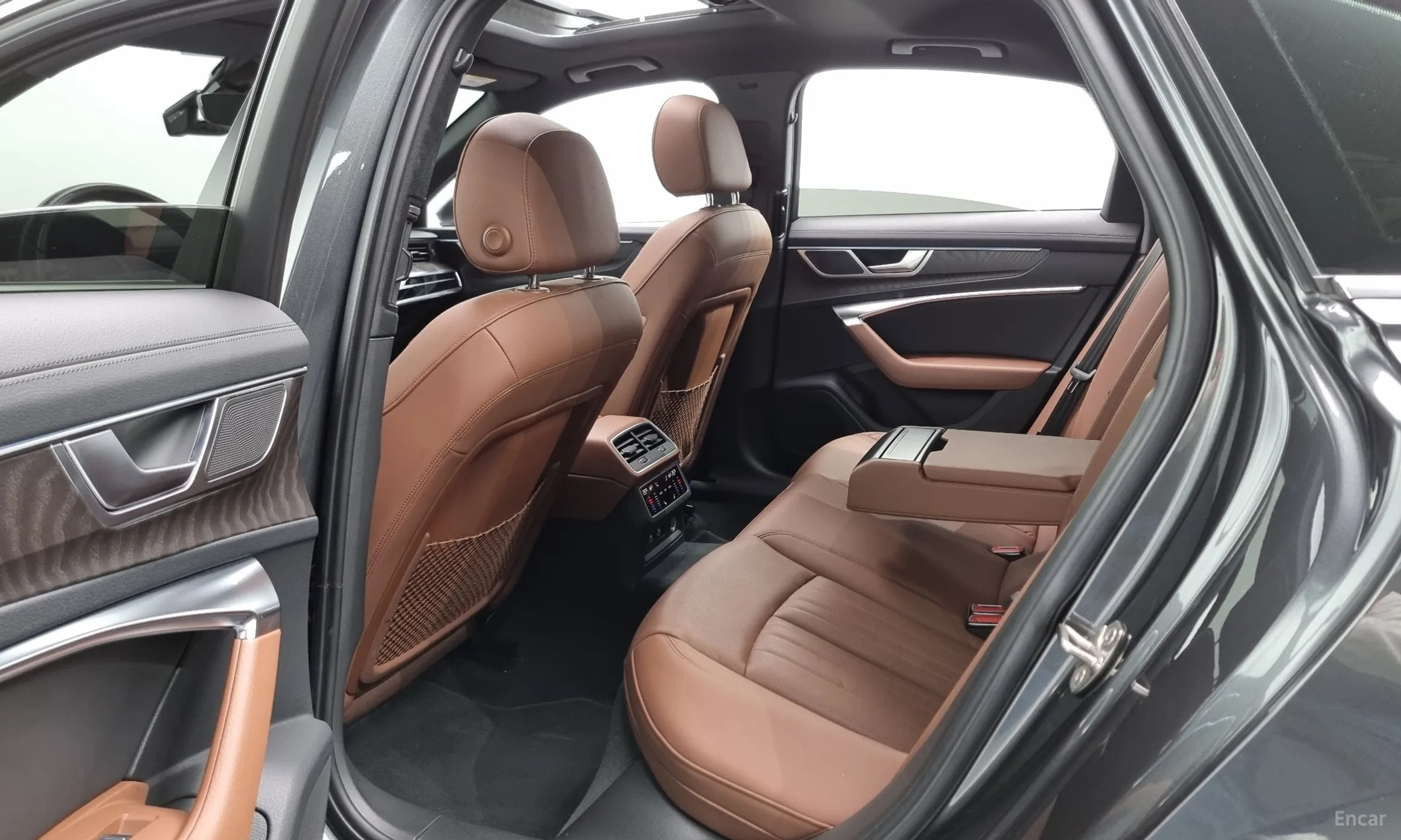 Audi A6 (C8) превью 12