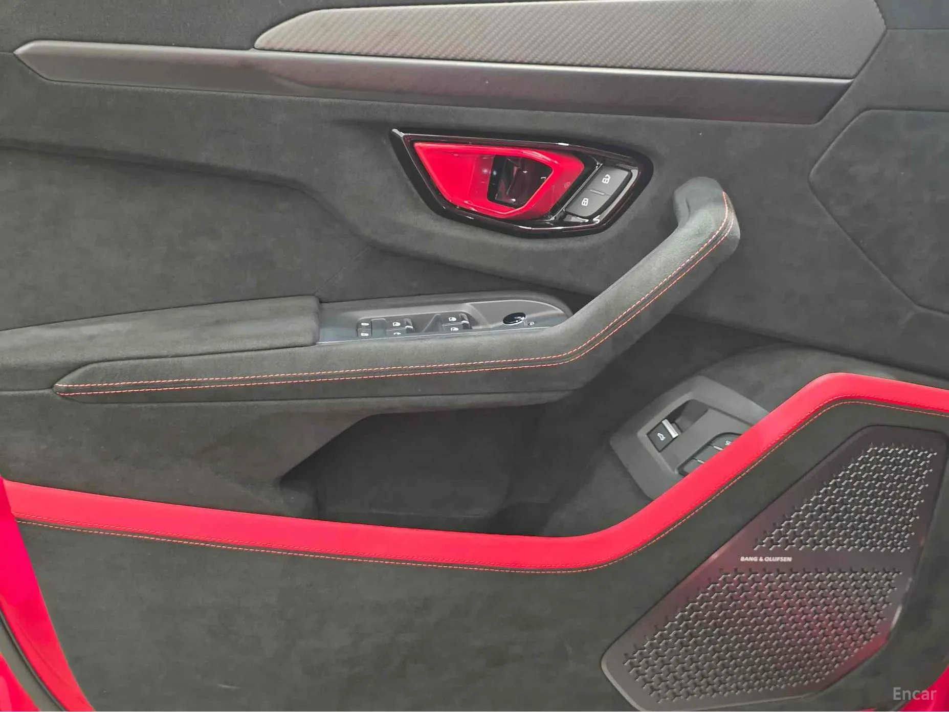 Lamborghini Urus превью 11