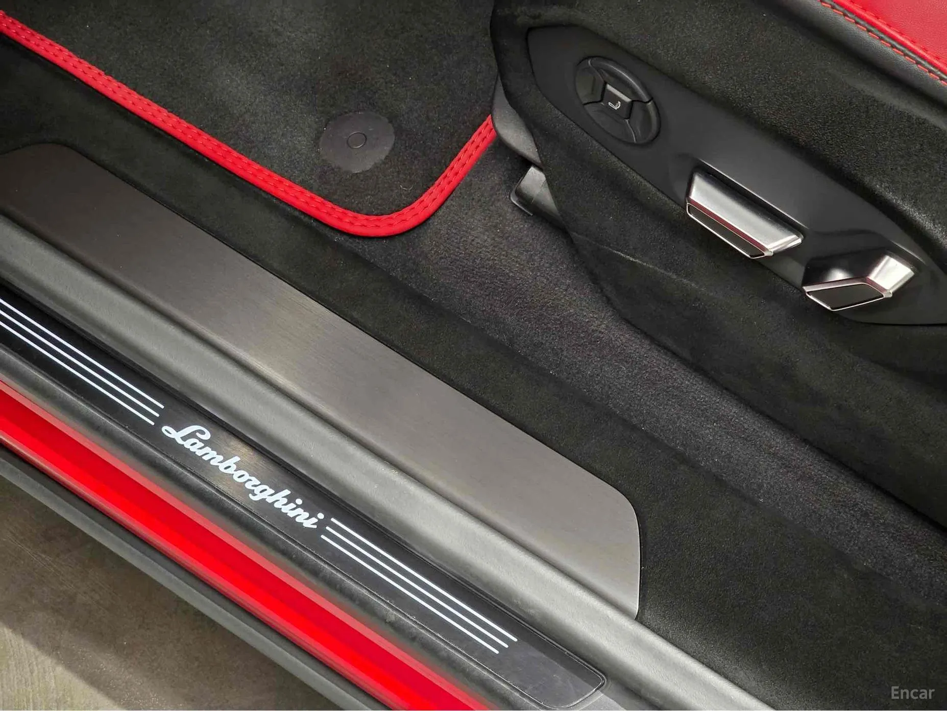 Lamborghini Urus превью 13