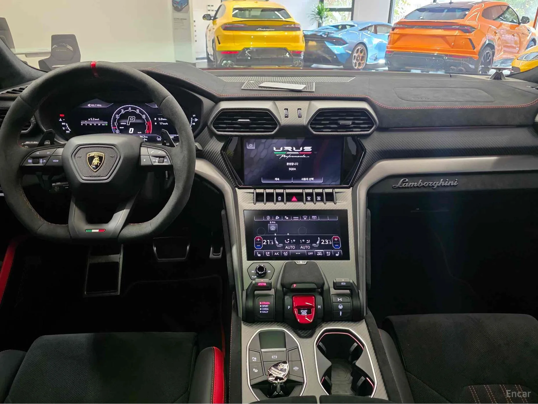 Lamborghini Urus превью 4